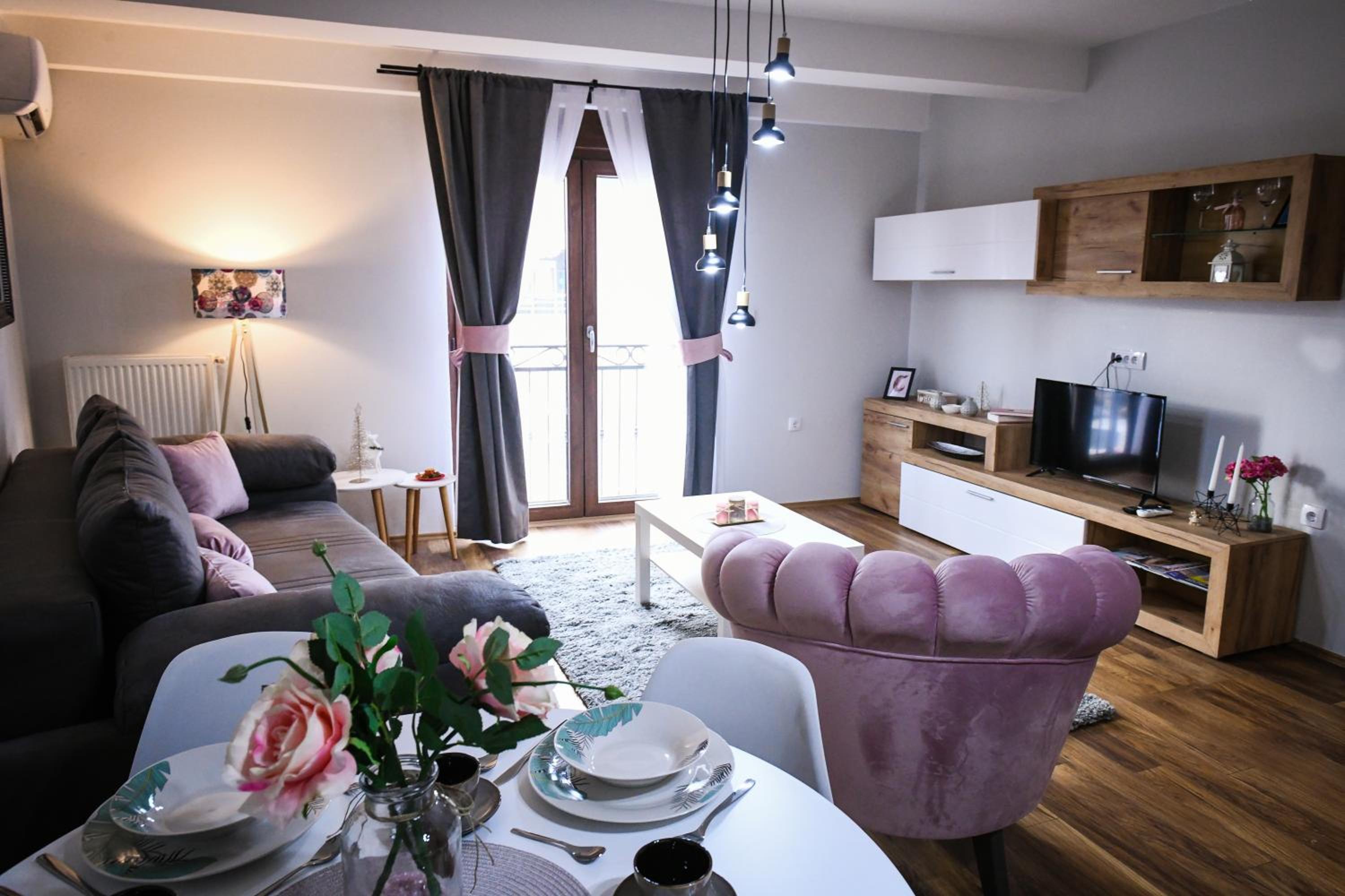 Deluxe Apartment photo 1