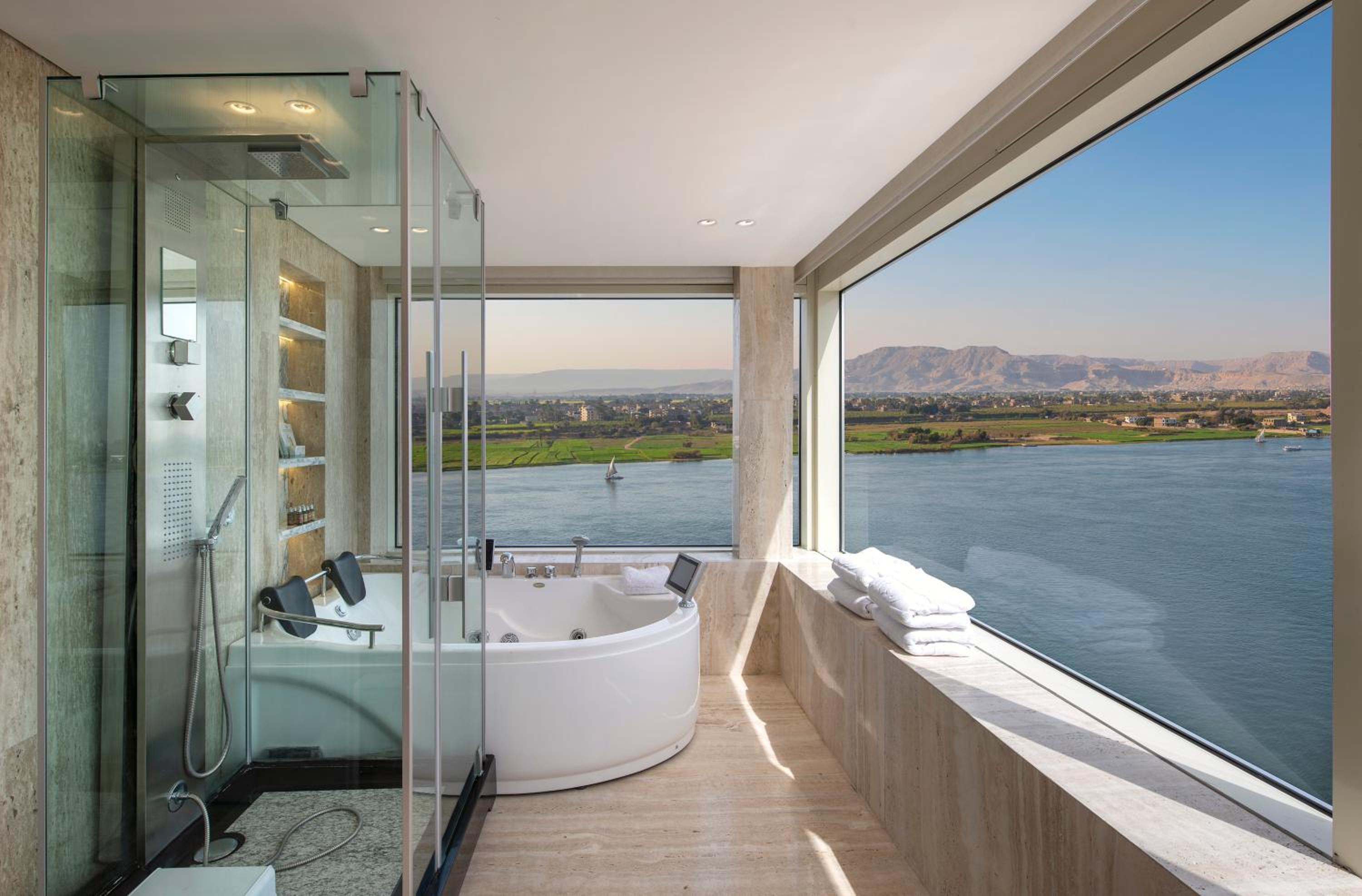Elite Signature Plus Suite
