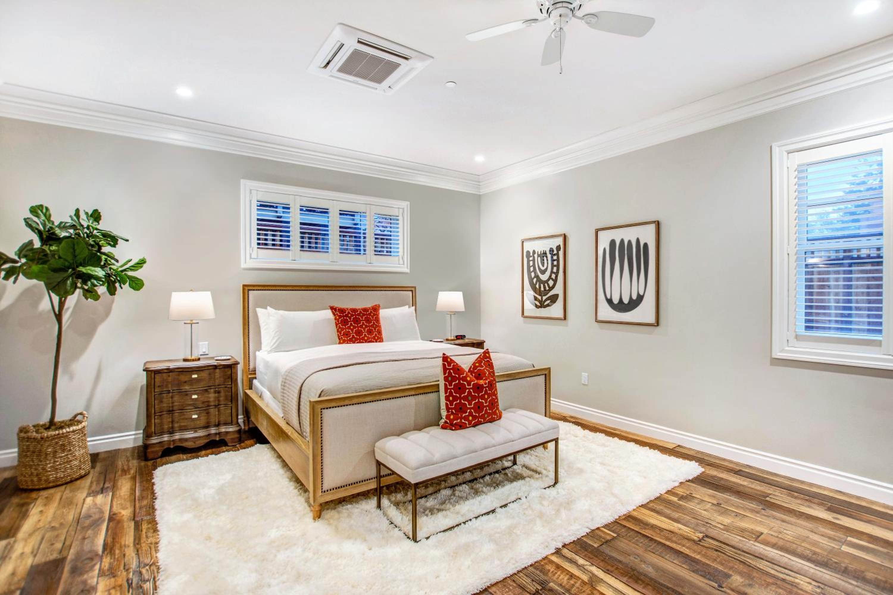Superior King Suite photo 1