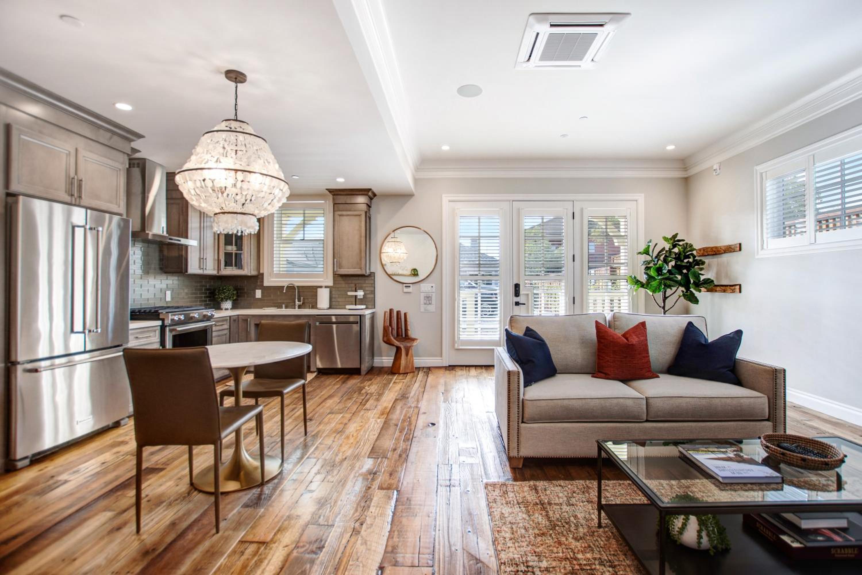 Superior King Suite photo 1