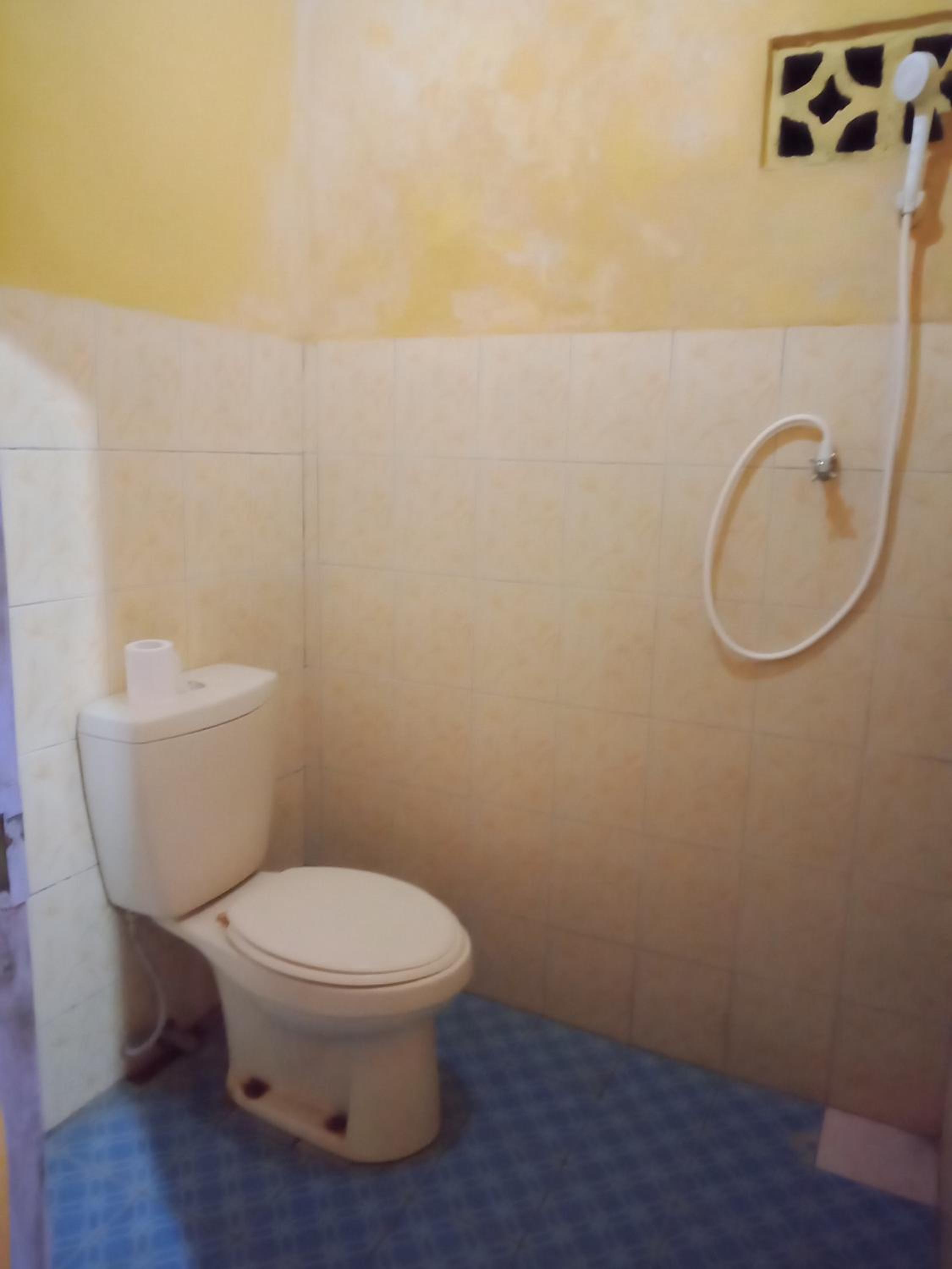 Standard Twin Room - Photo 6