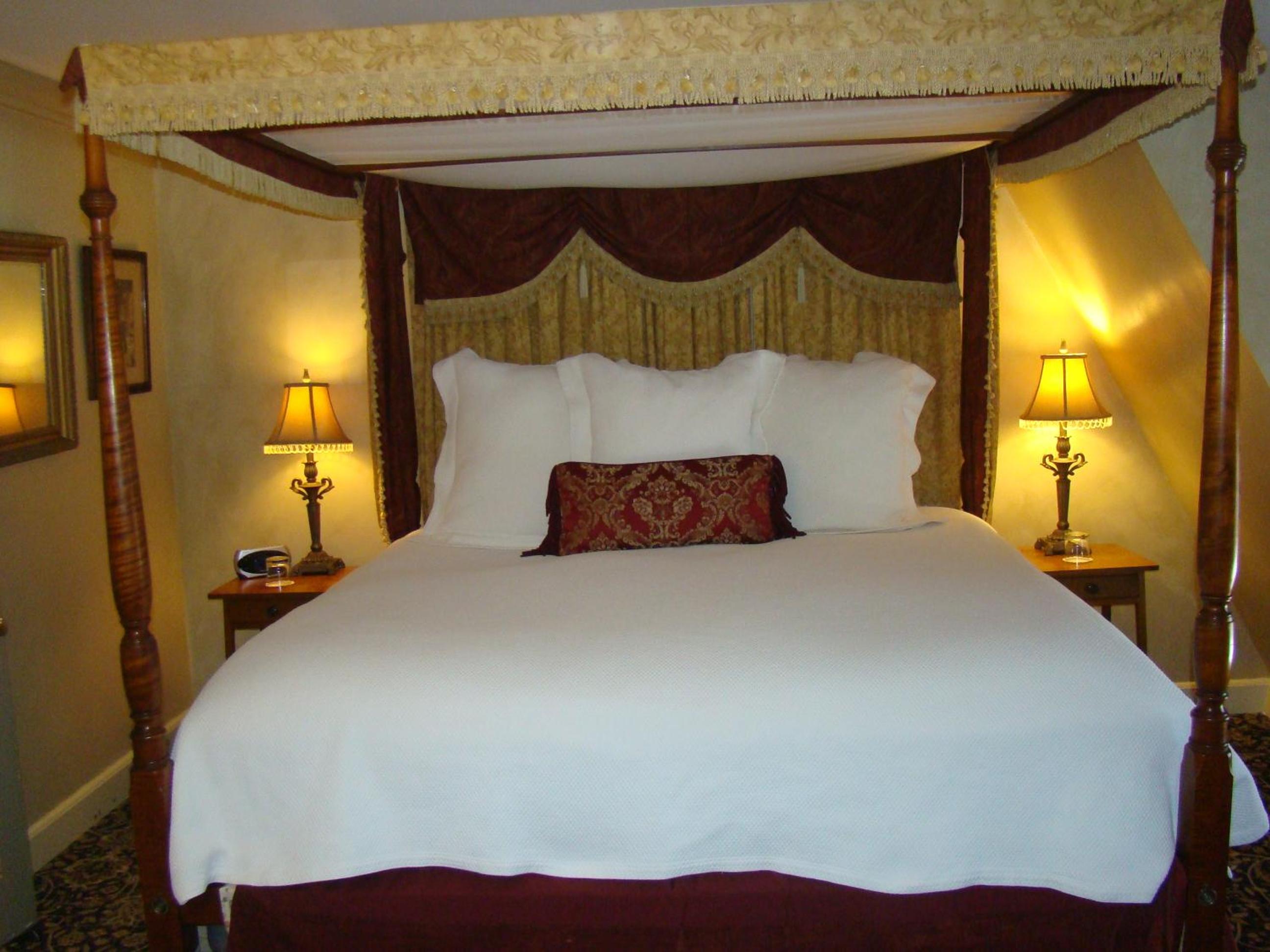 Standard King Room photo 2