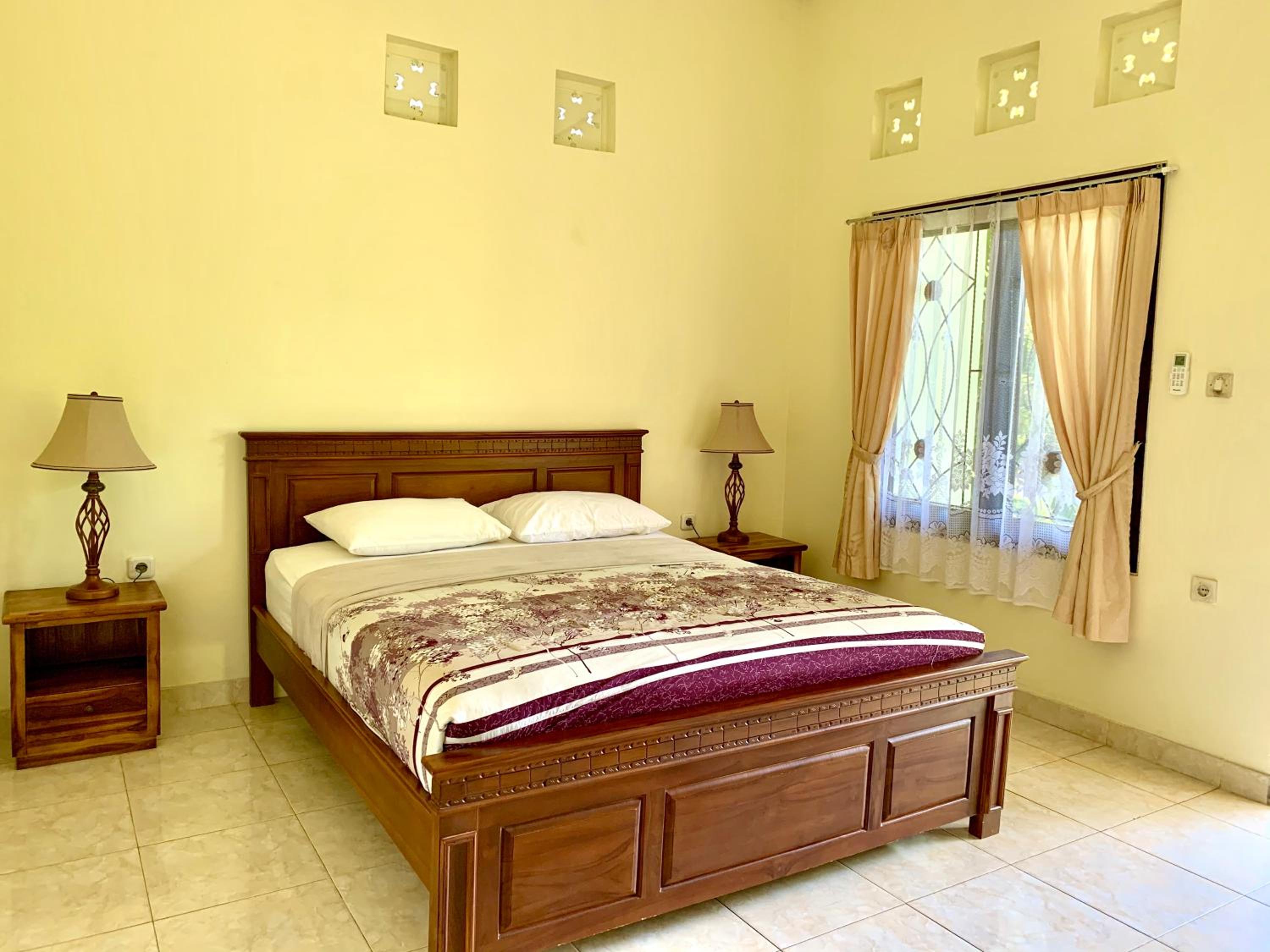 Double Room with Private Bathroom