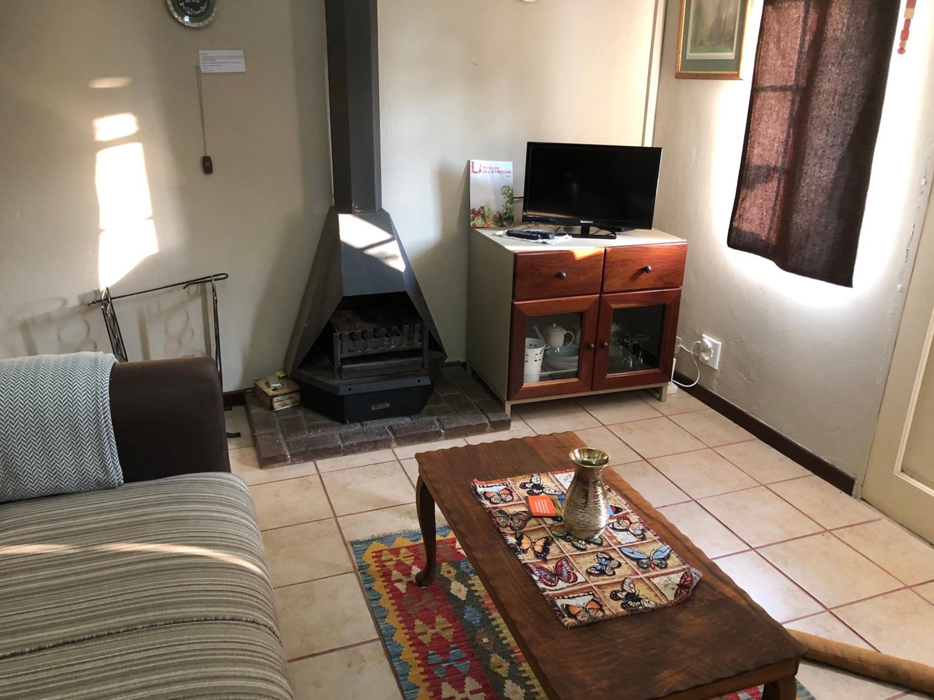 One-Bedroom Cottage - Photo 1