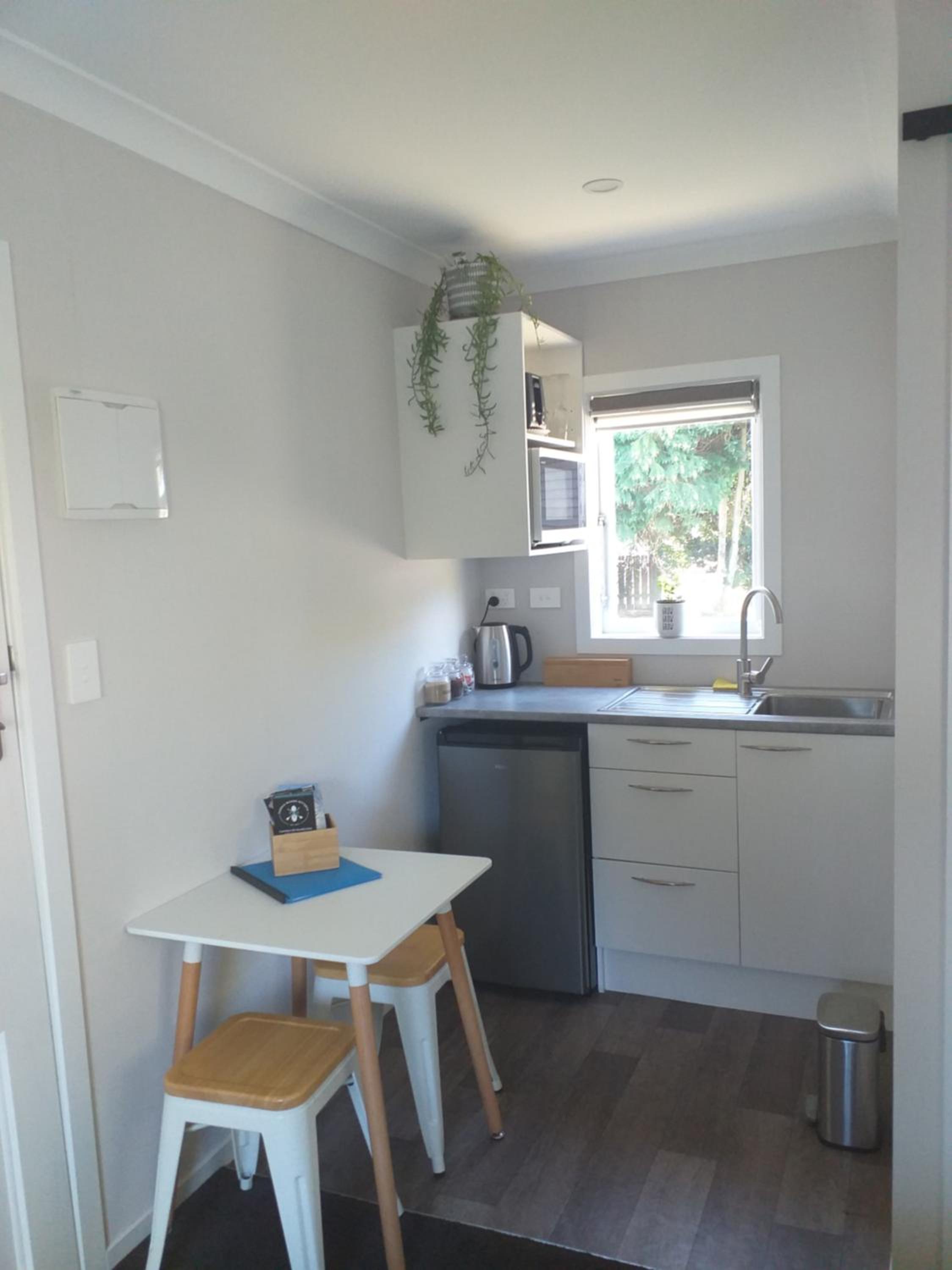 Studio Apartment - Photo 6