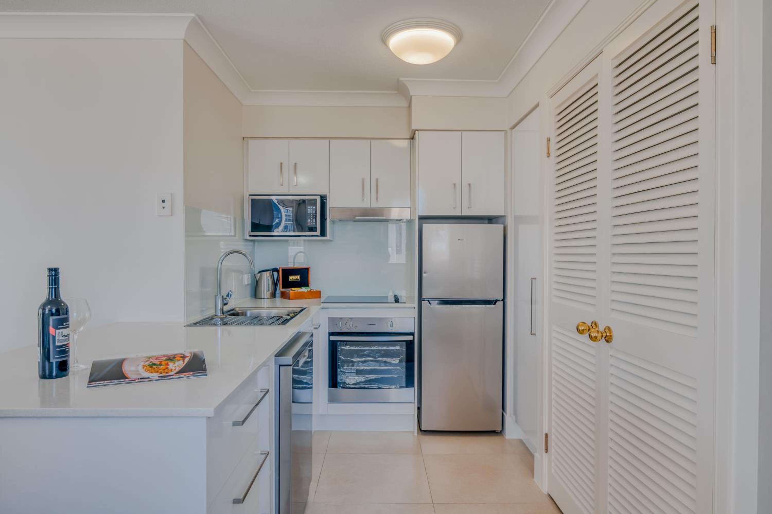 Two-Bedroom Apartment - Photo 3
