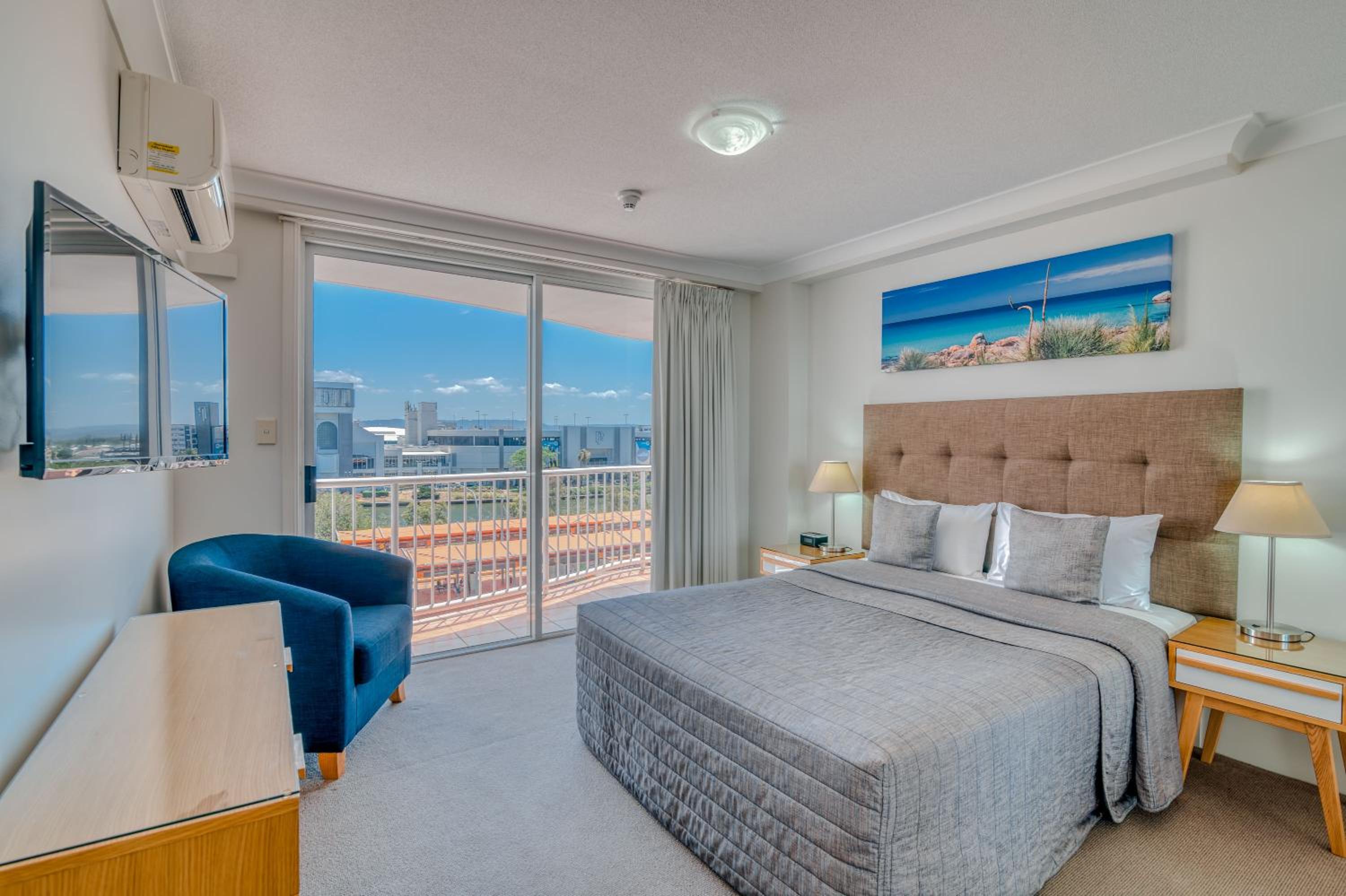 Two-Bedroom Apartment - Photo 4