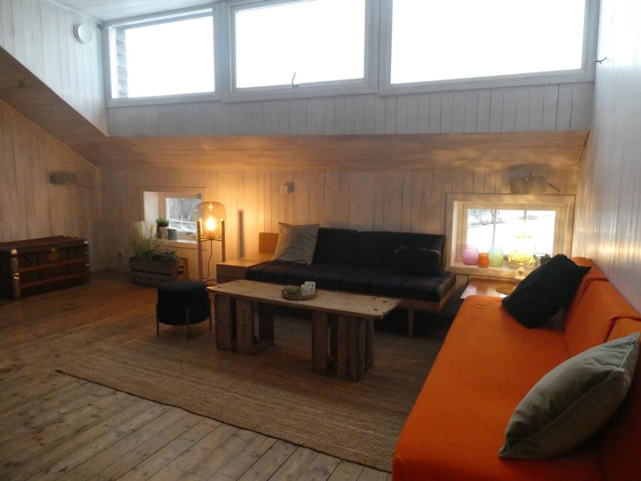 Apartment - Split Level photo 3