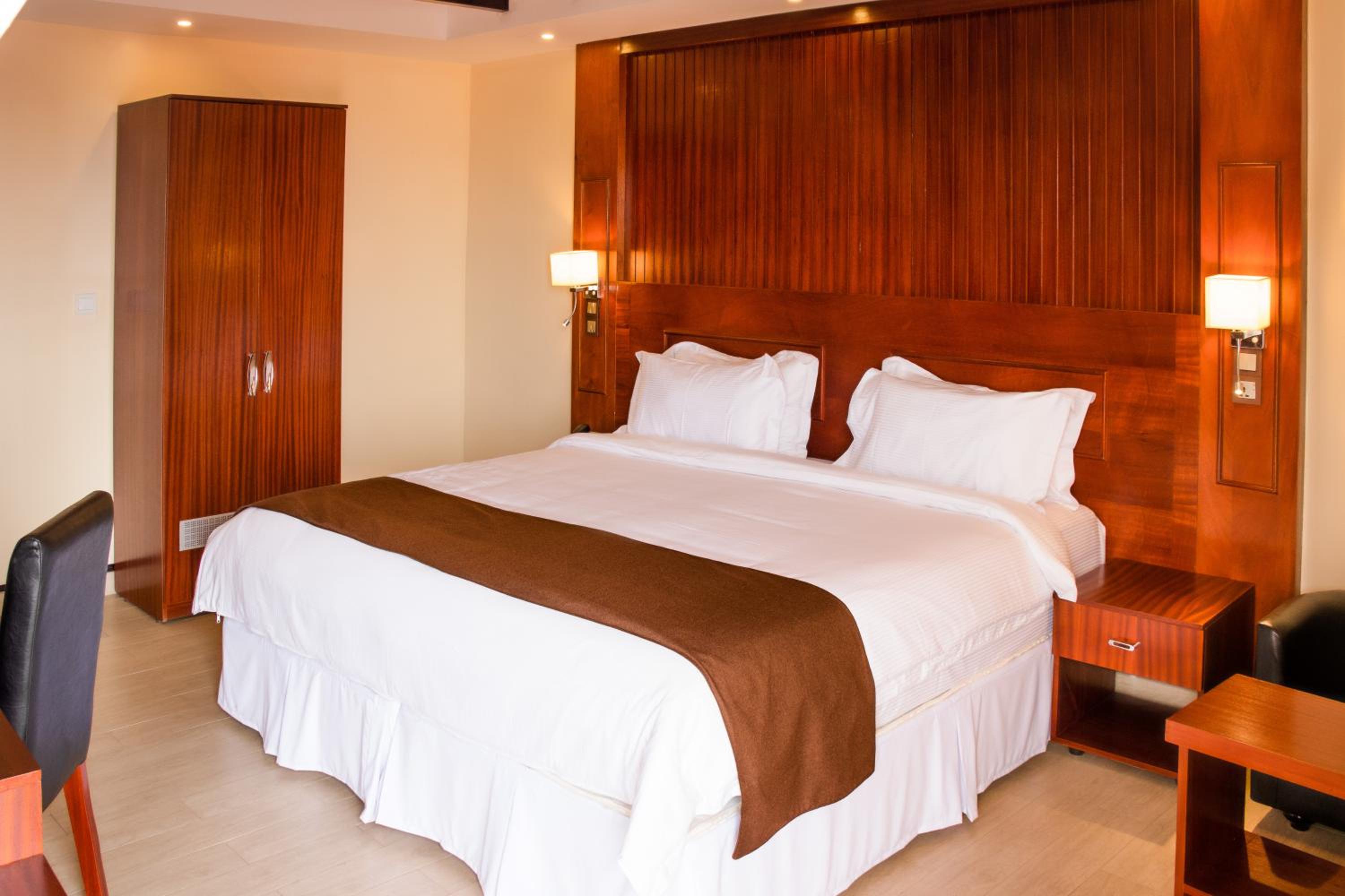Deluxe Single Room with Balcony photo 1