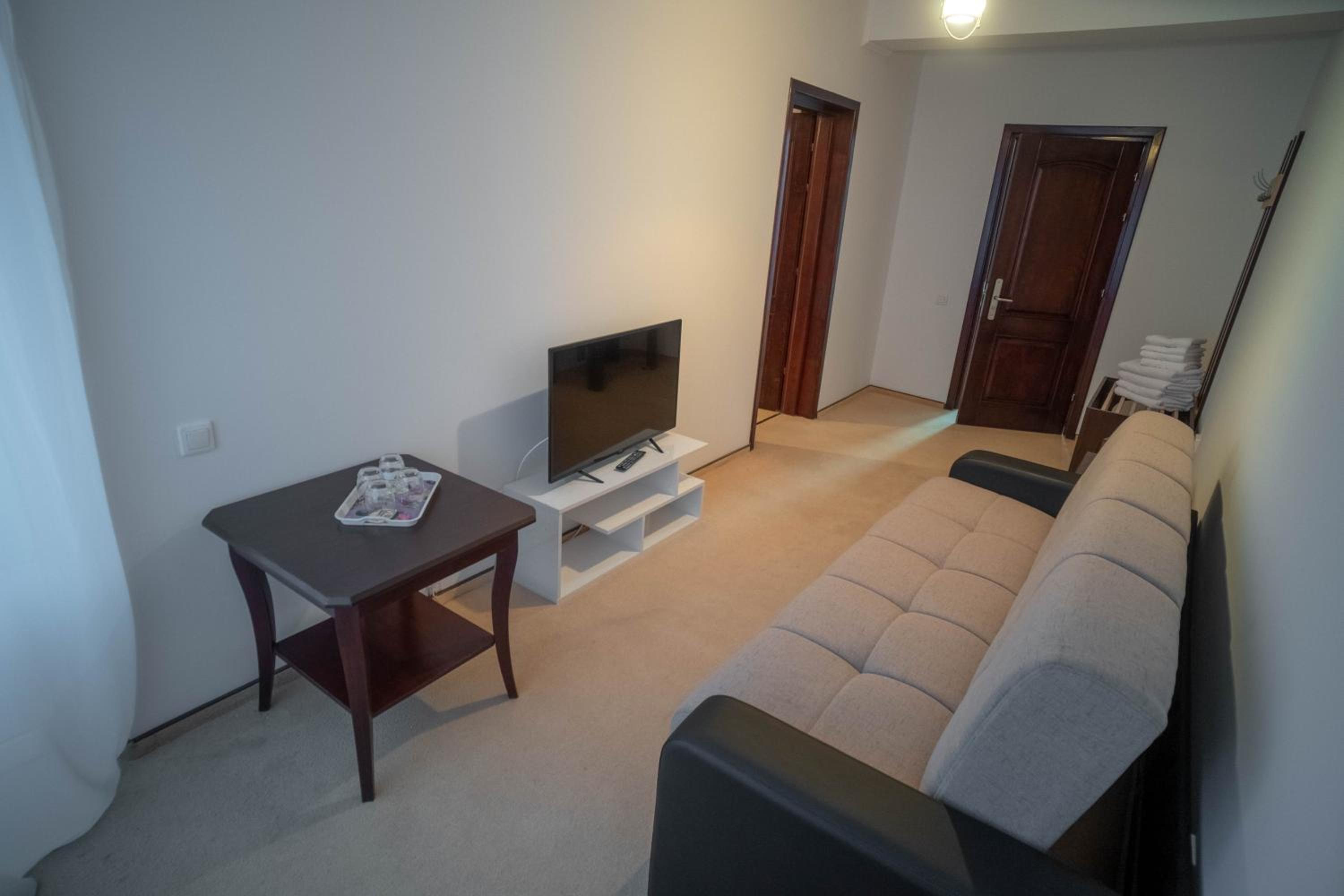 Apartment with Mountain View photo 3