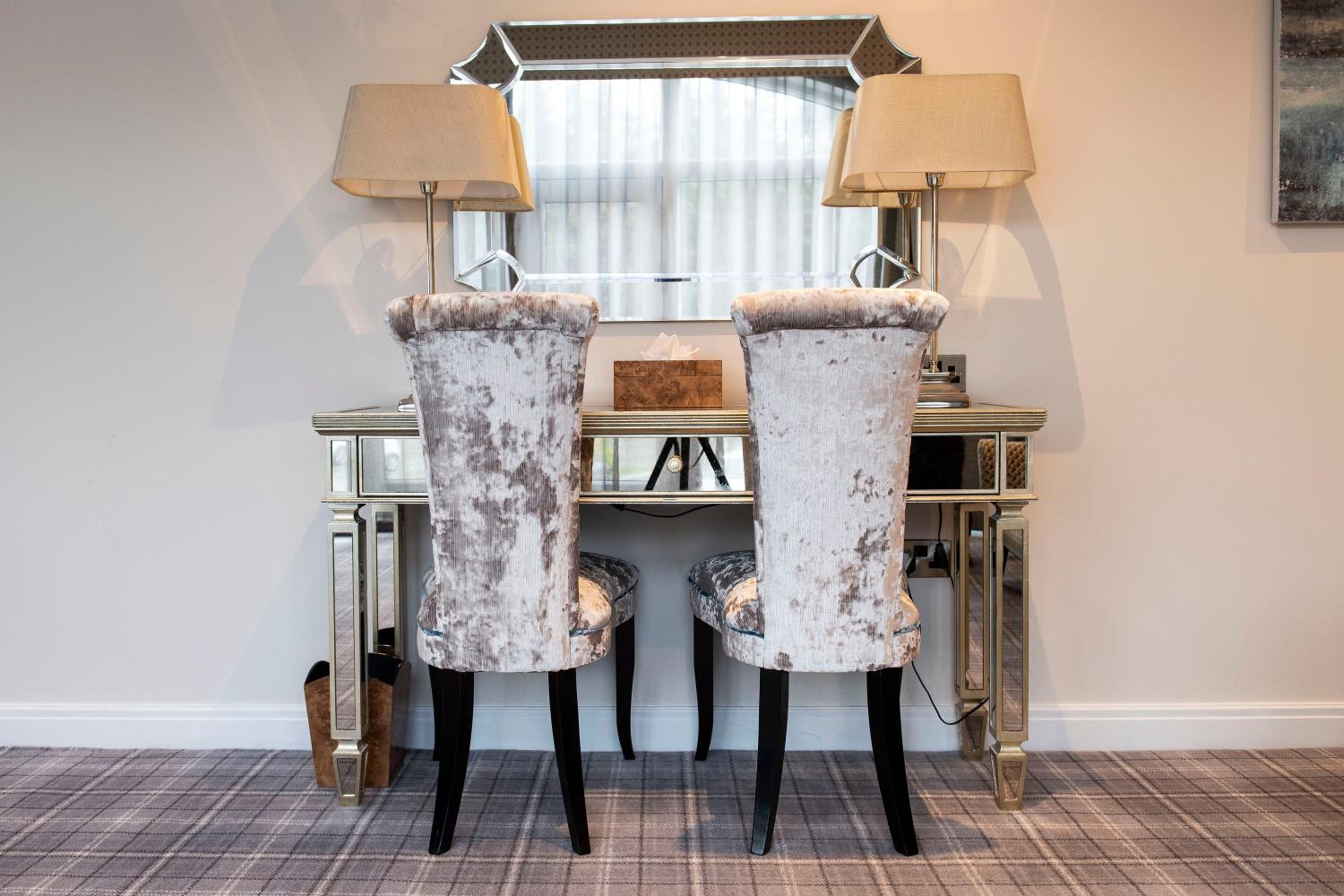 The Devonshire - Photo 7
