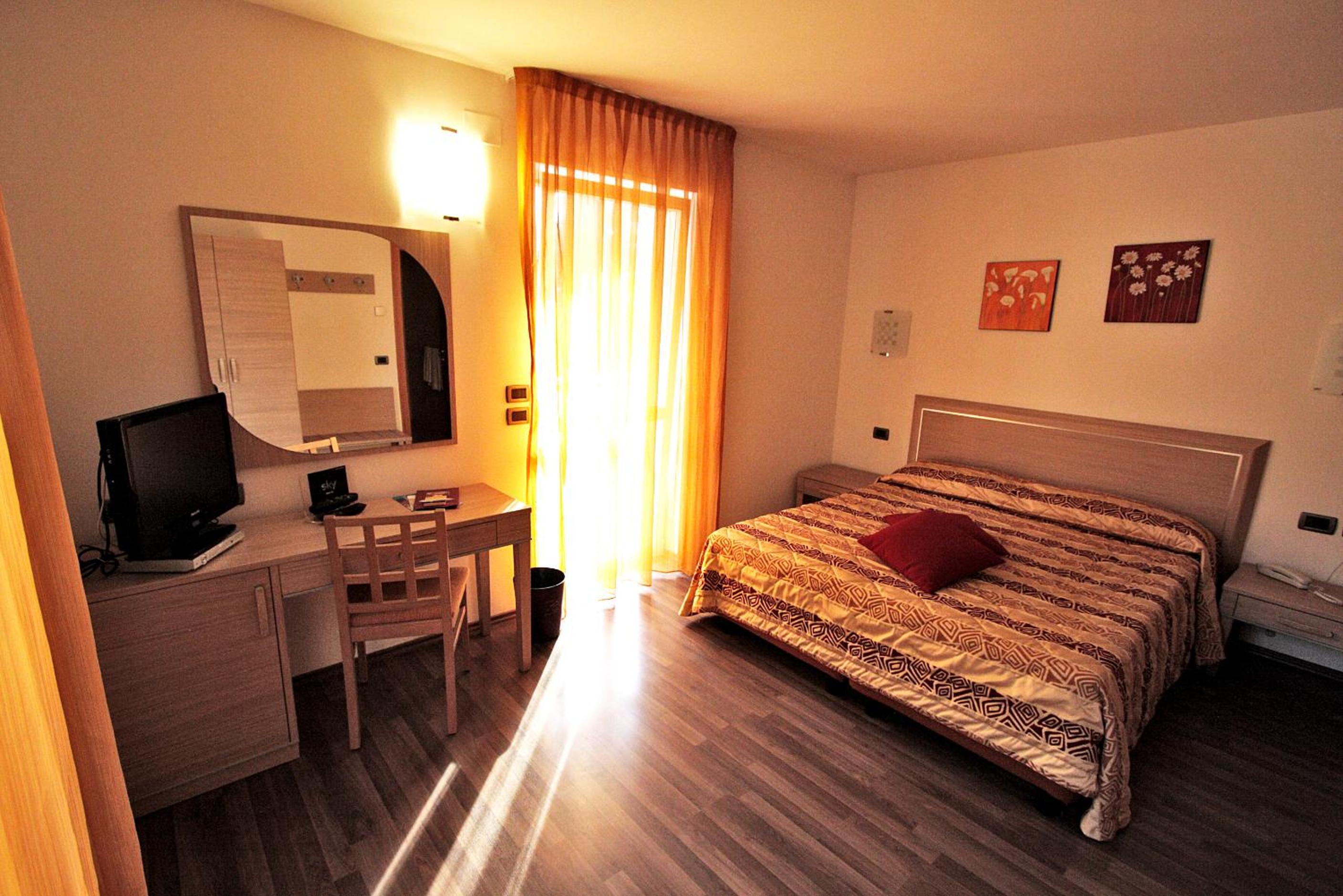 Comfort Triple Room - Photo 5
