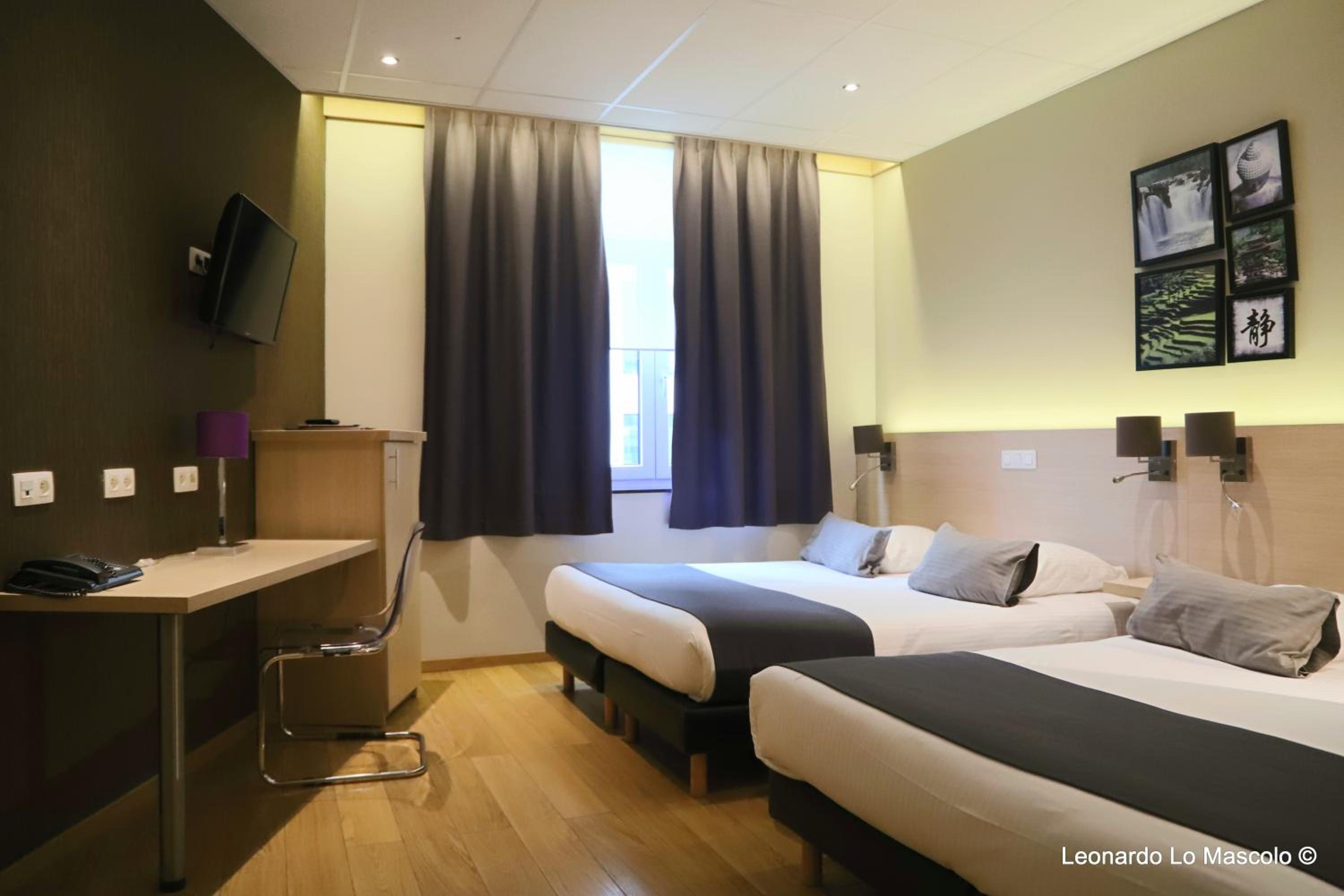 Superior Quadruple Room photo 2