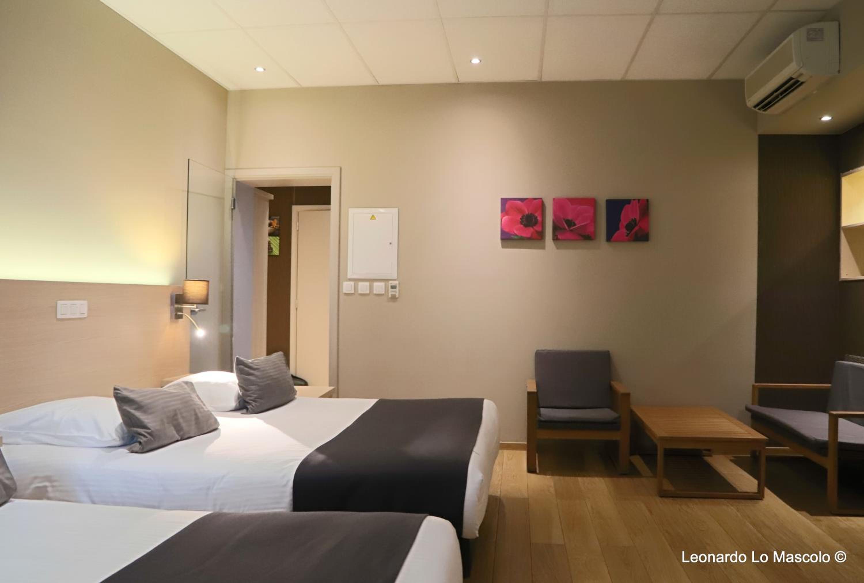Superior Quadruple Room photo 3