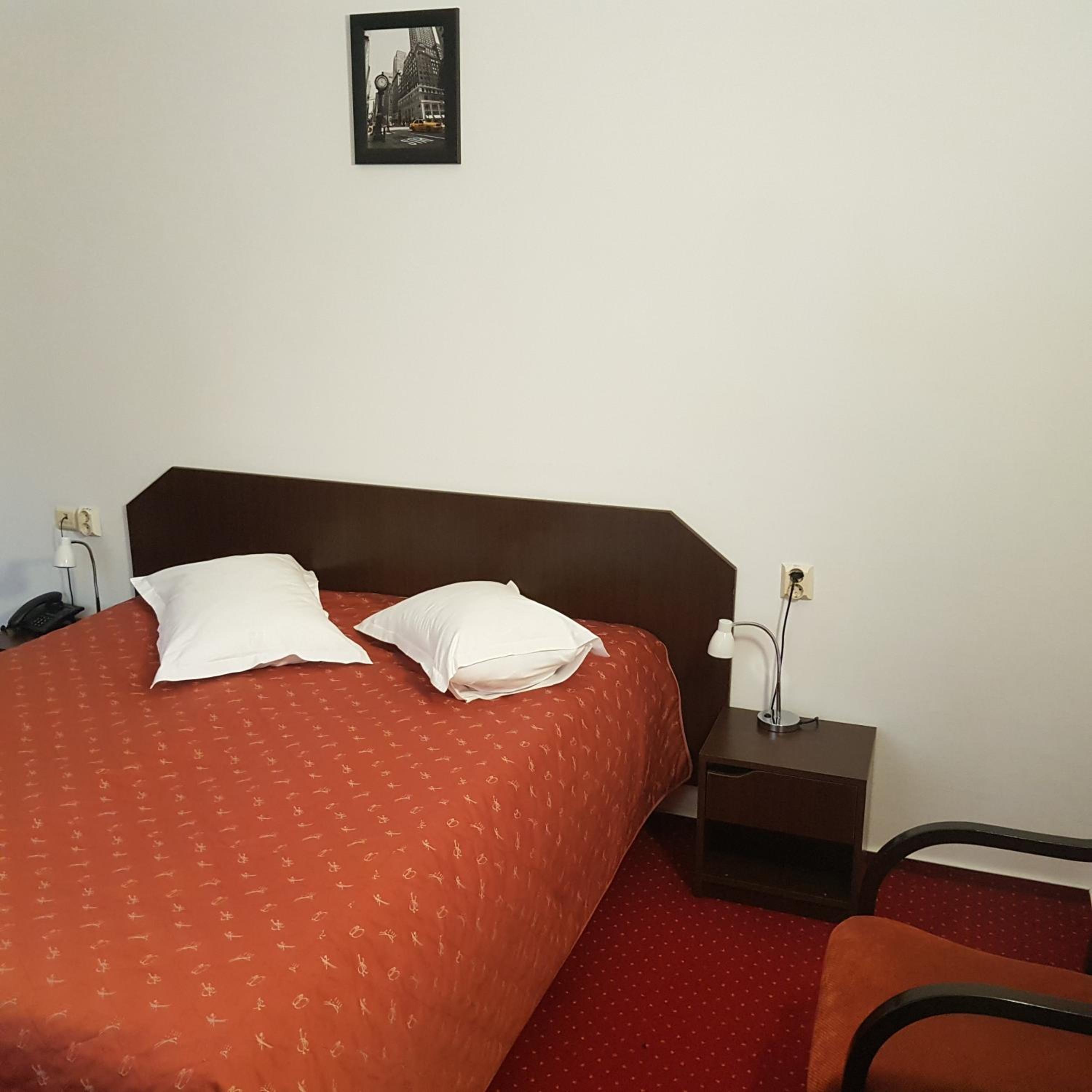 Double or Twin Room - Photo 26