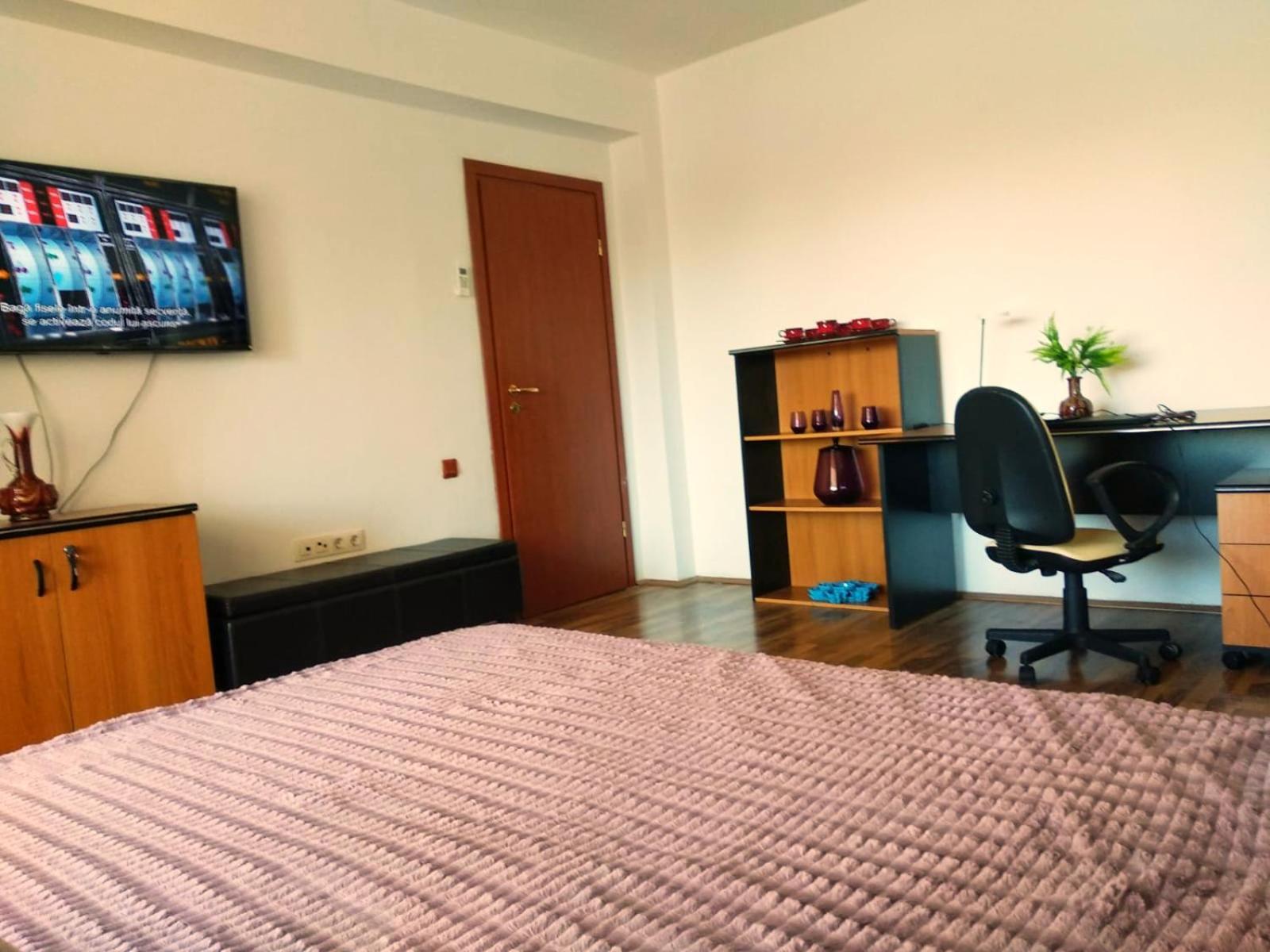 Two-Bedroom Apartment - Photo 11