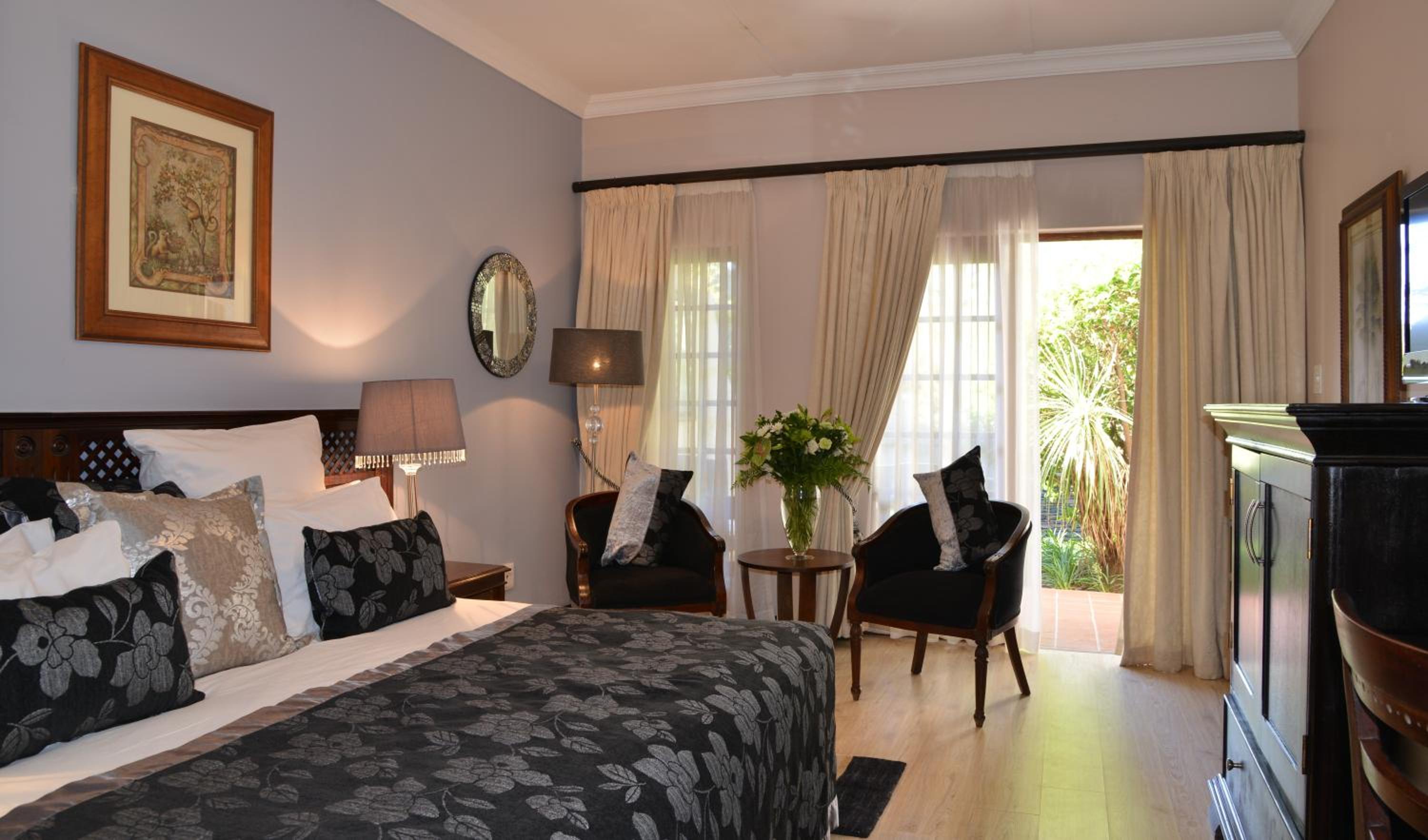 Standard Double Room photo 2