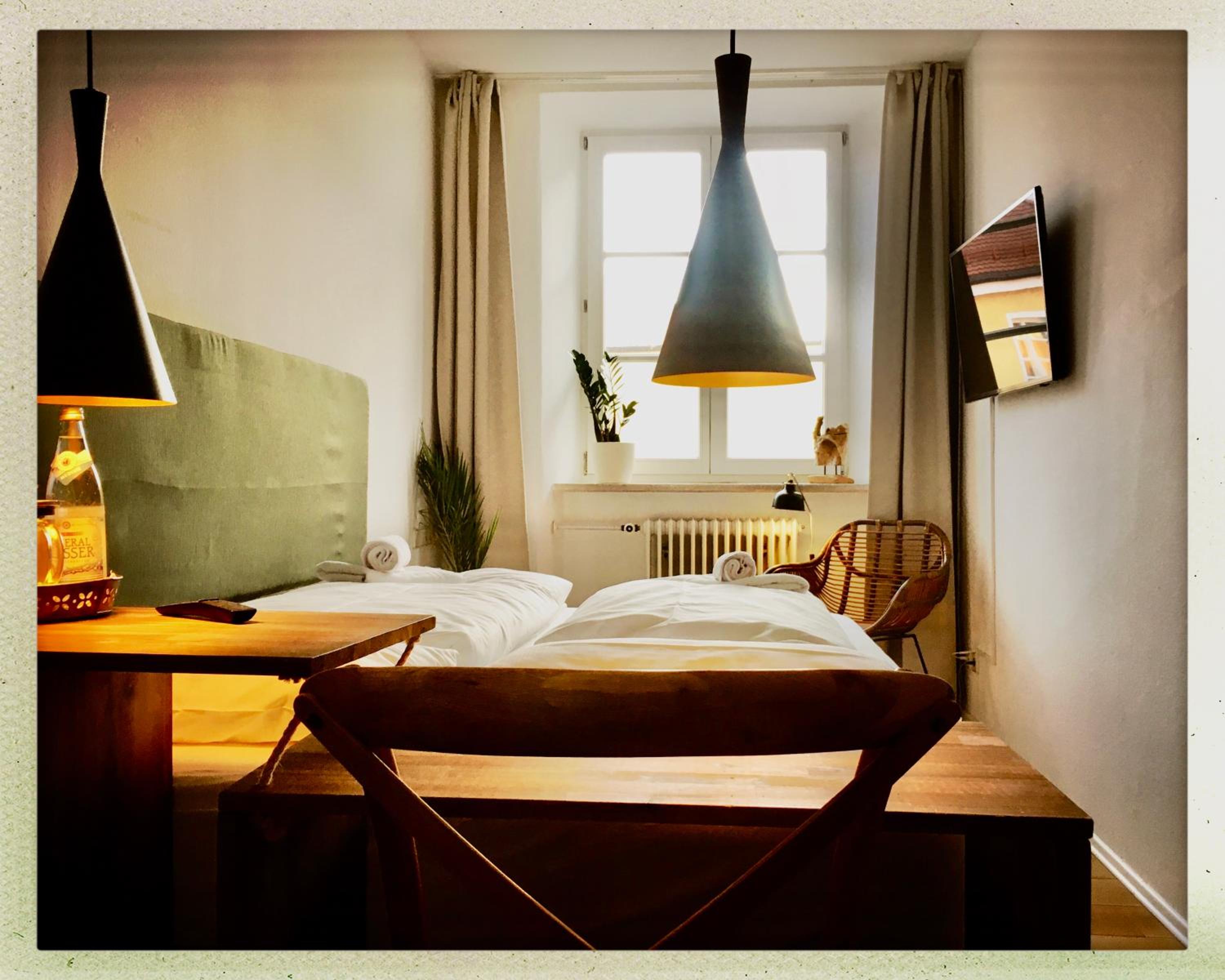 Small Double Room - Photo 2
