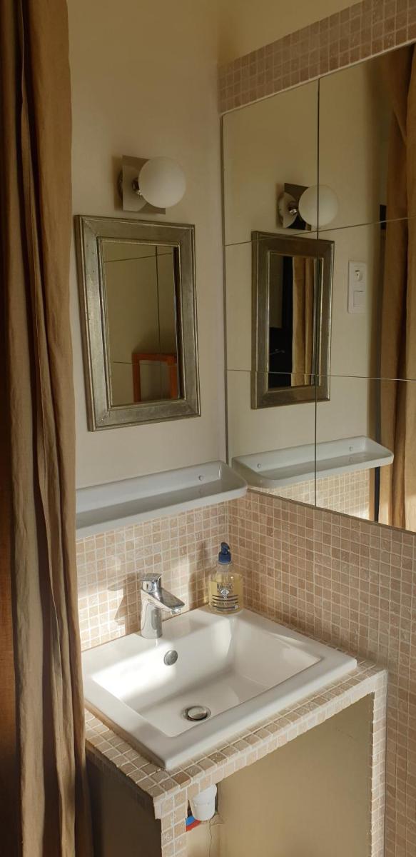 Suite with Terrace - Photo 3