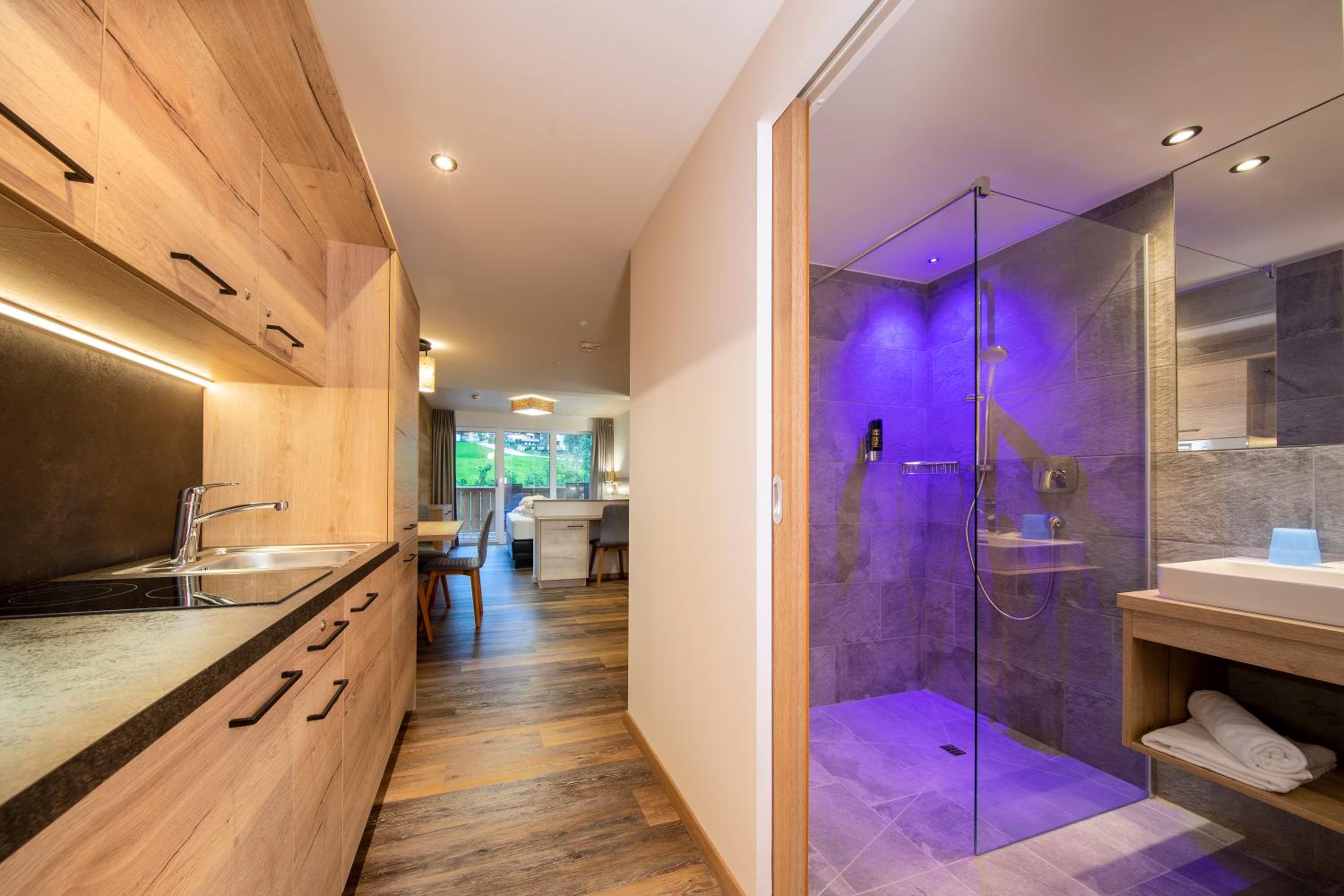 Apartment with Mountain View - Photo 1