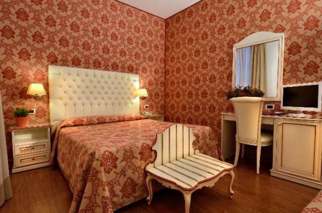 Basic Triple Room photo 1