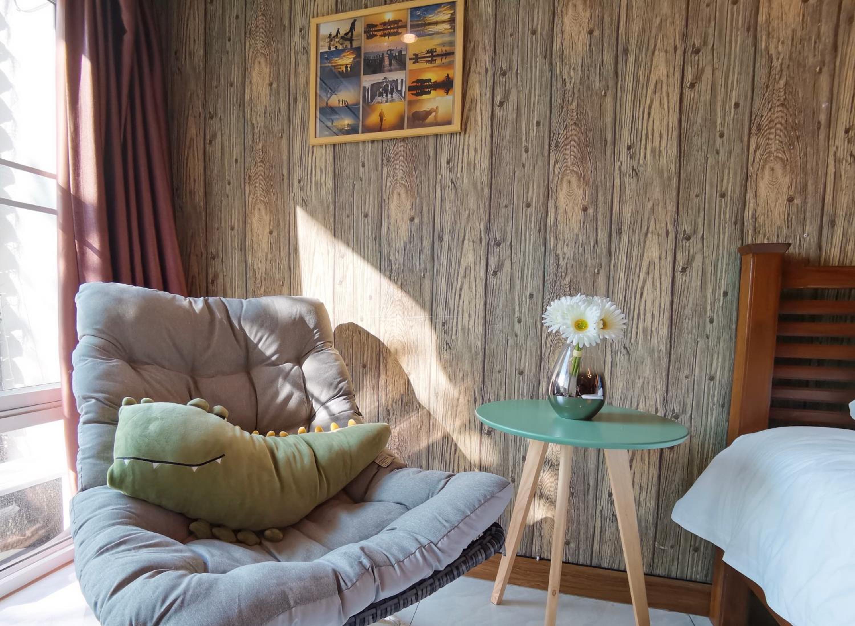 Deluxe Family Room - Photo 17