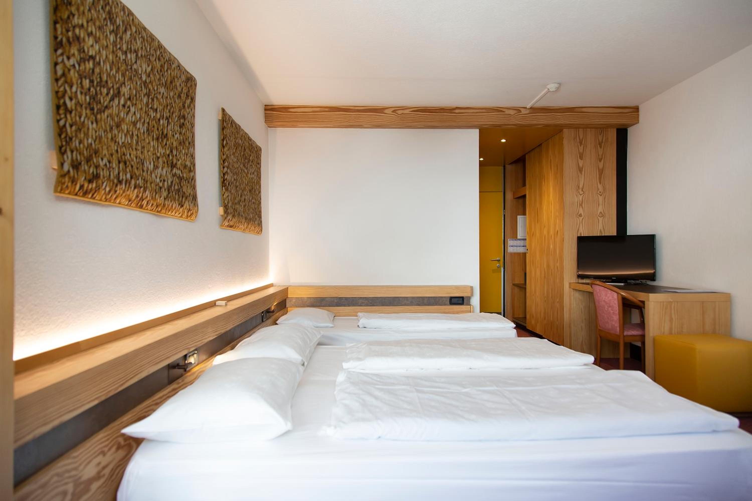 Standard Quadruple Room photo 2