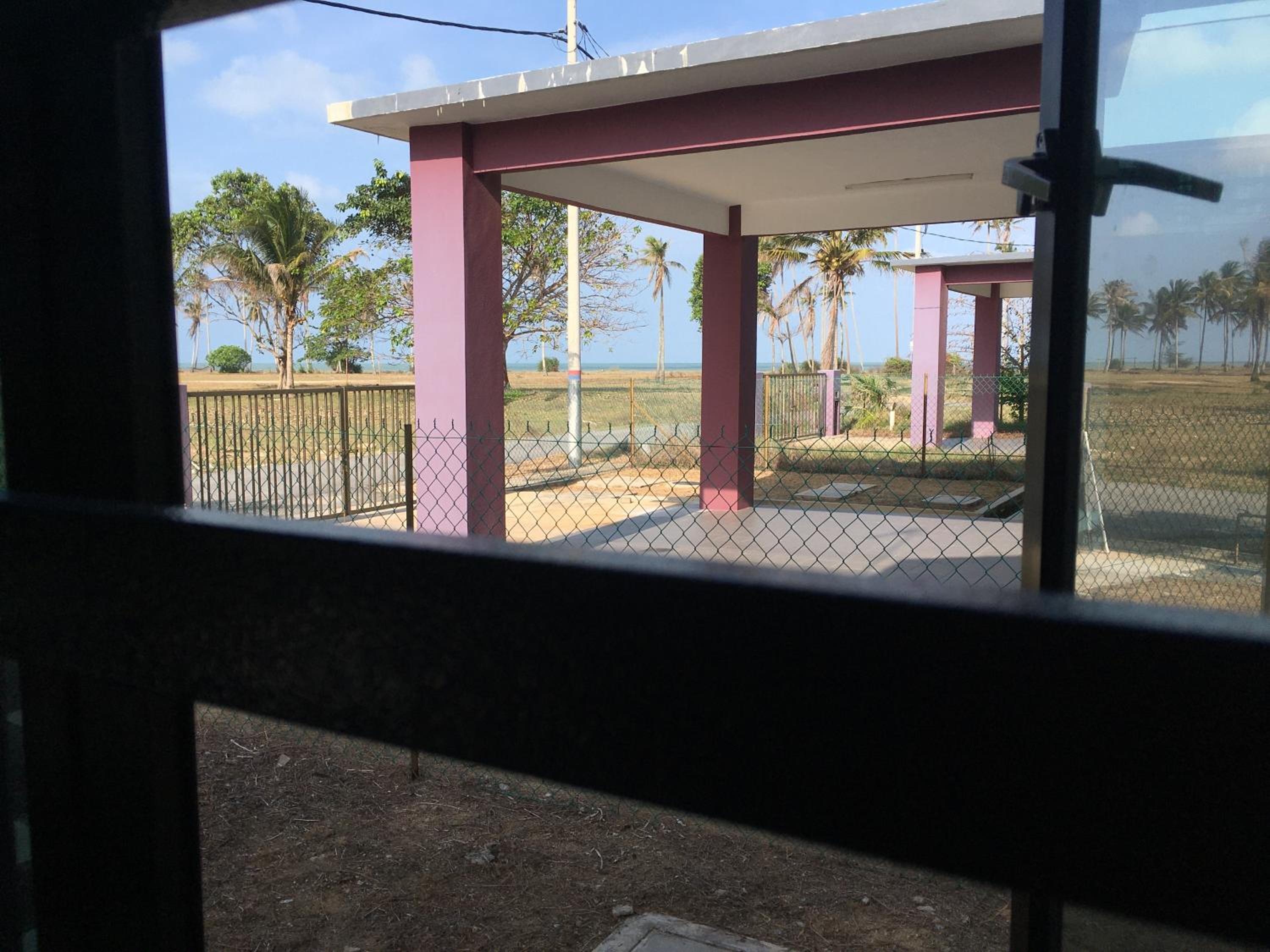 Villa - Beach Front photo 2