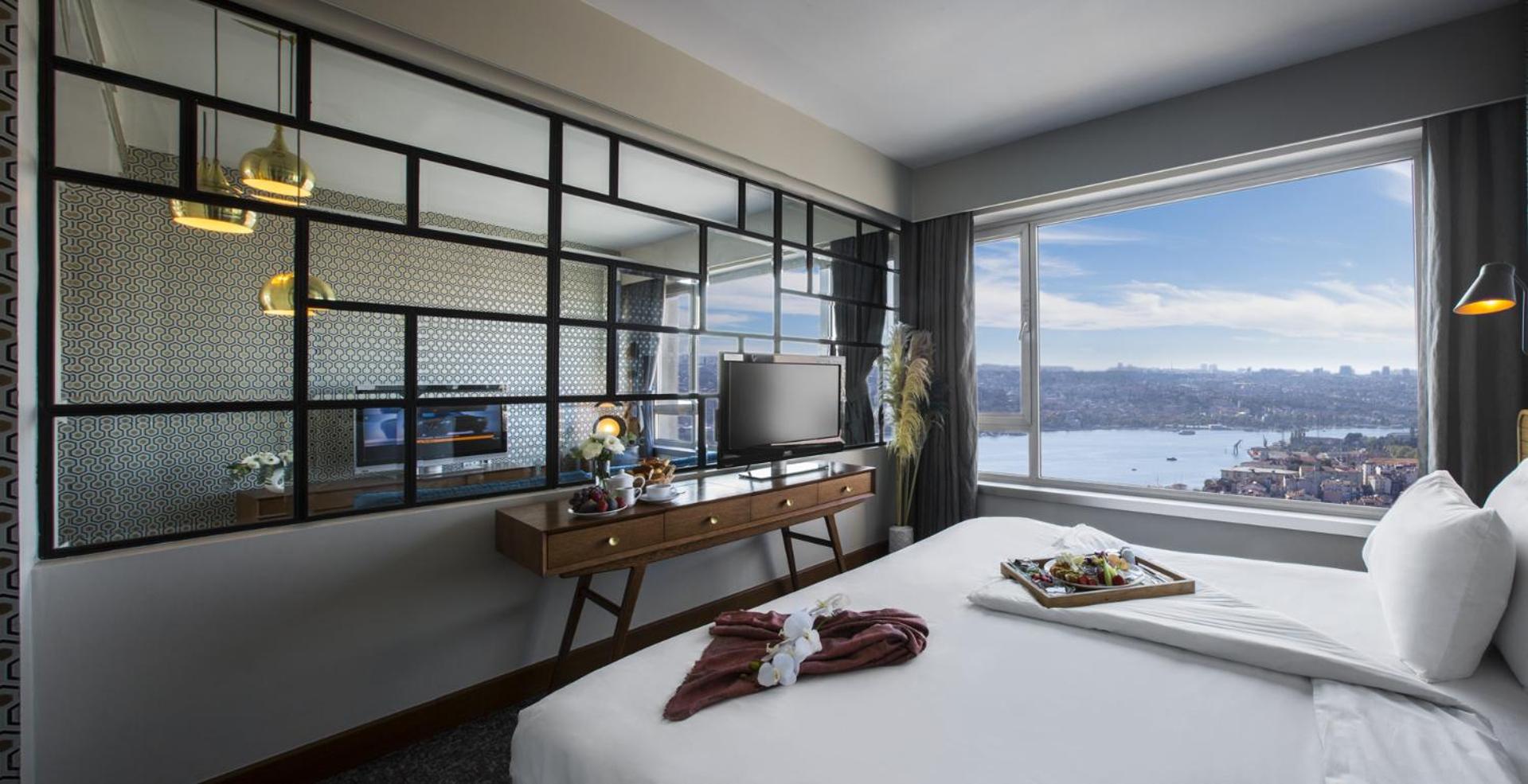Suite with Bosphorus View photo 1