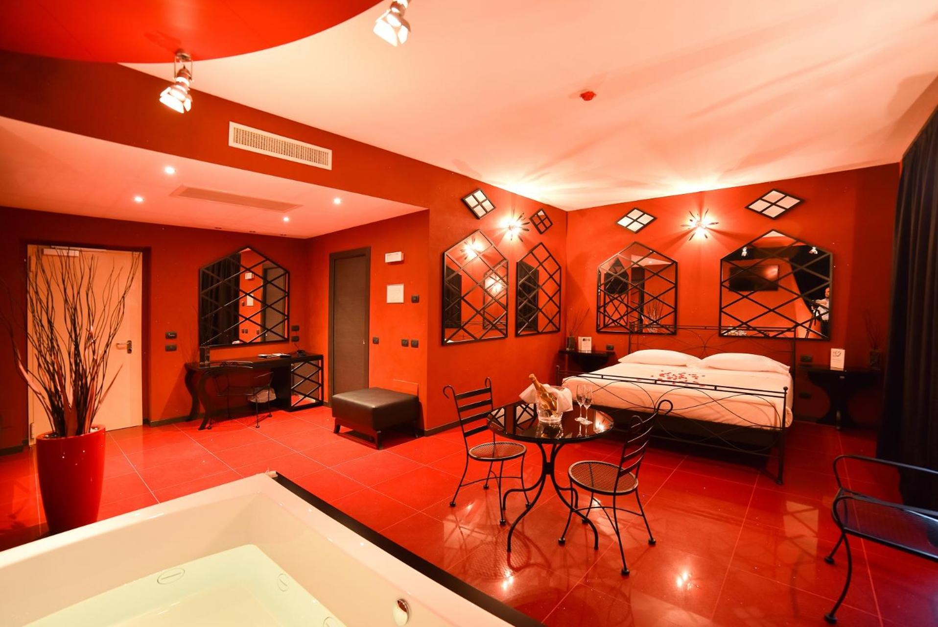 King Room with Spa Bath