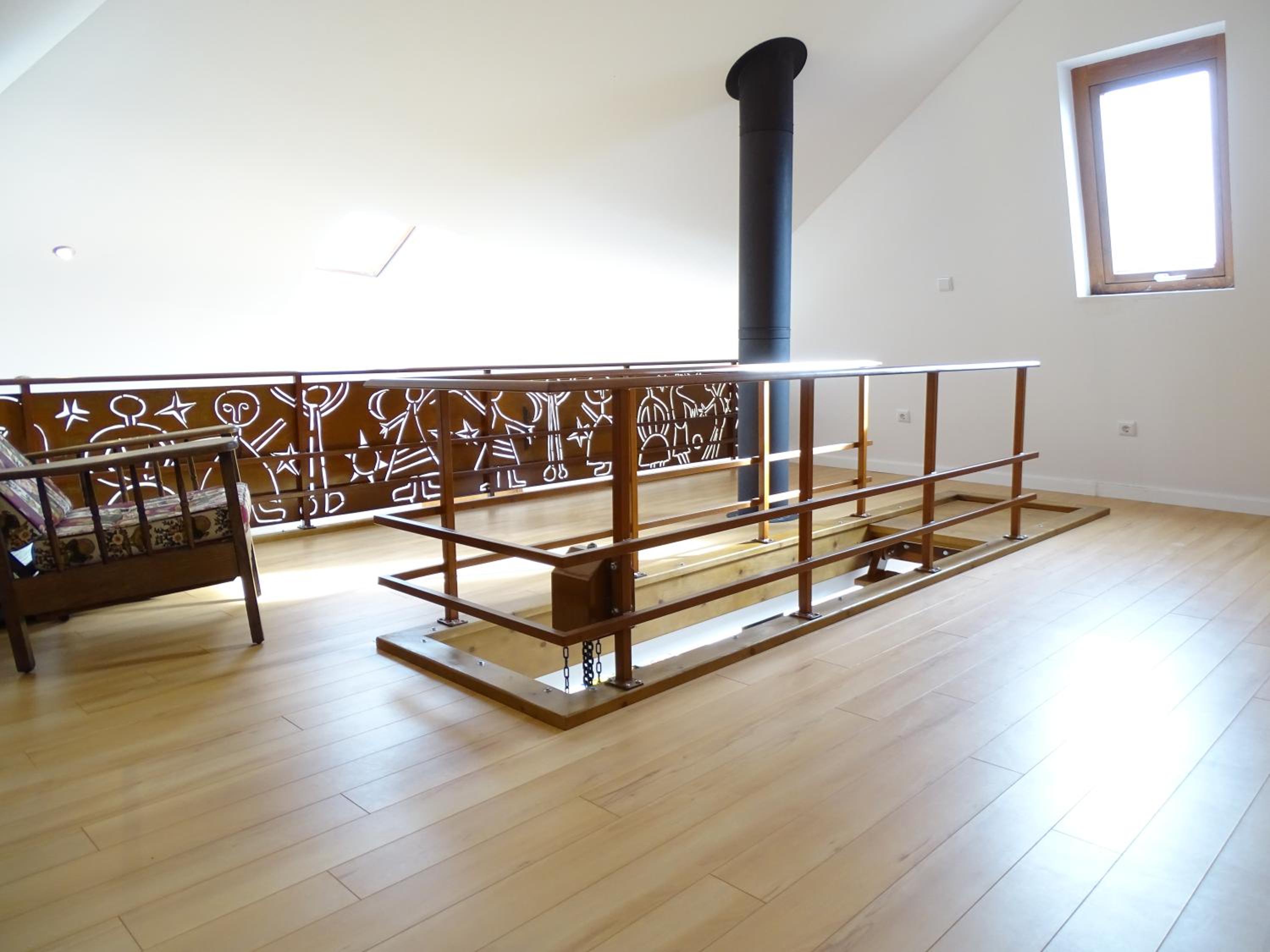 Four-Bedroom House photo 1
