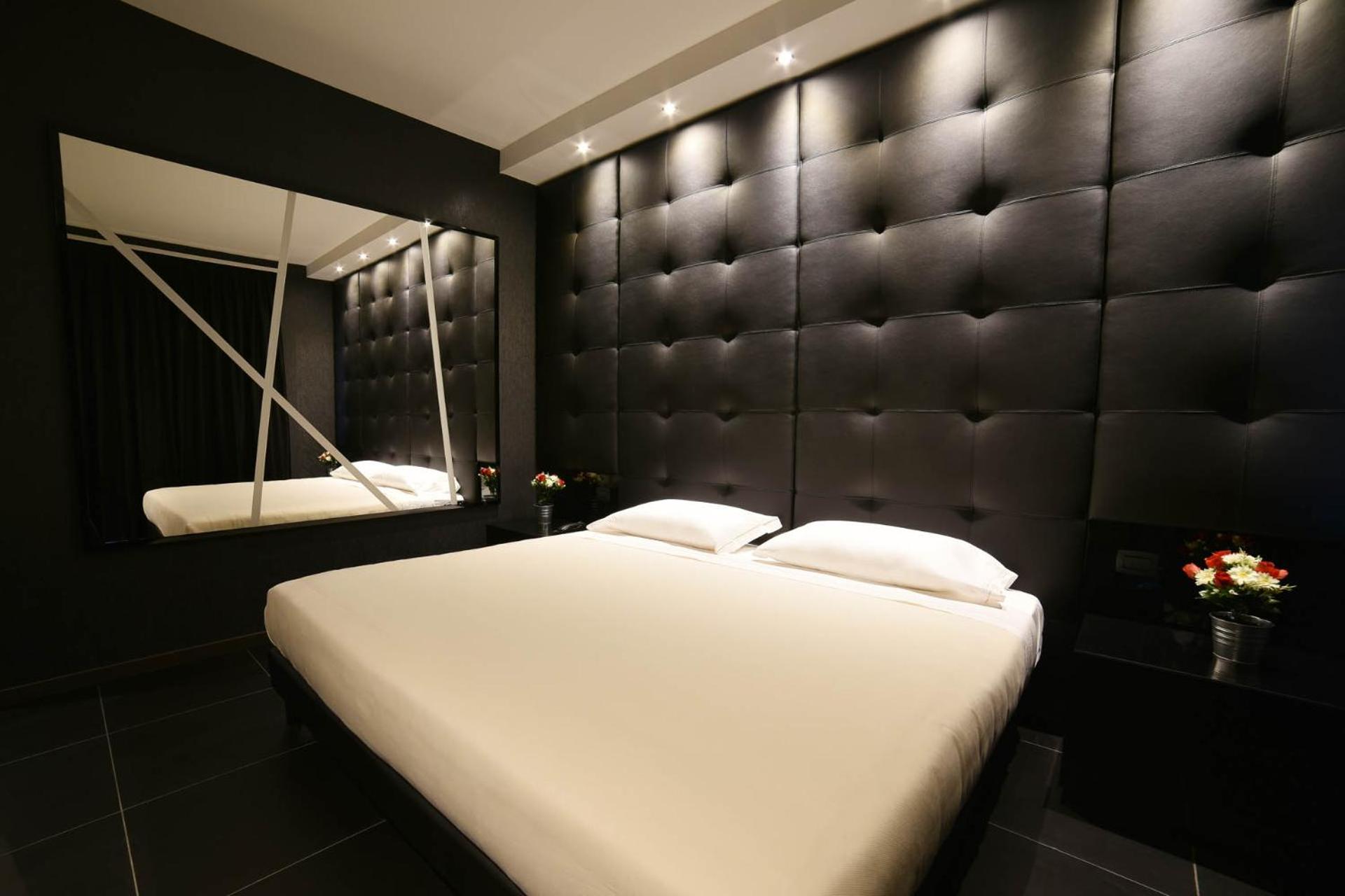 King Room with Spa Bath