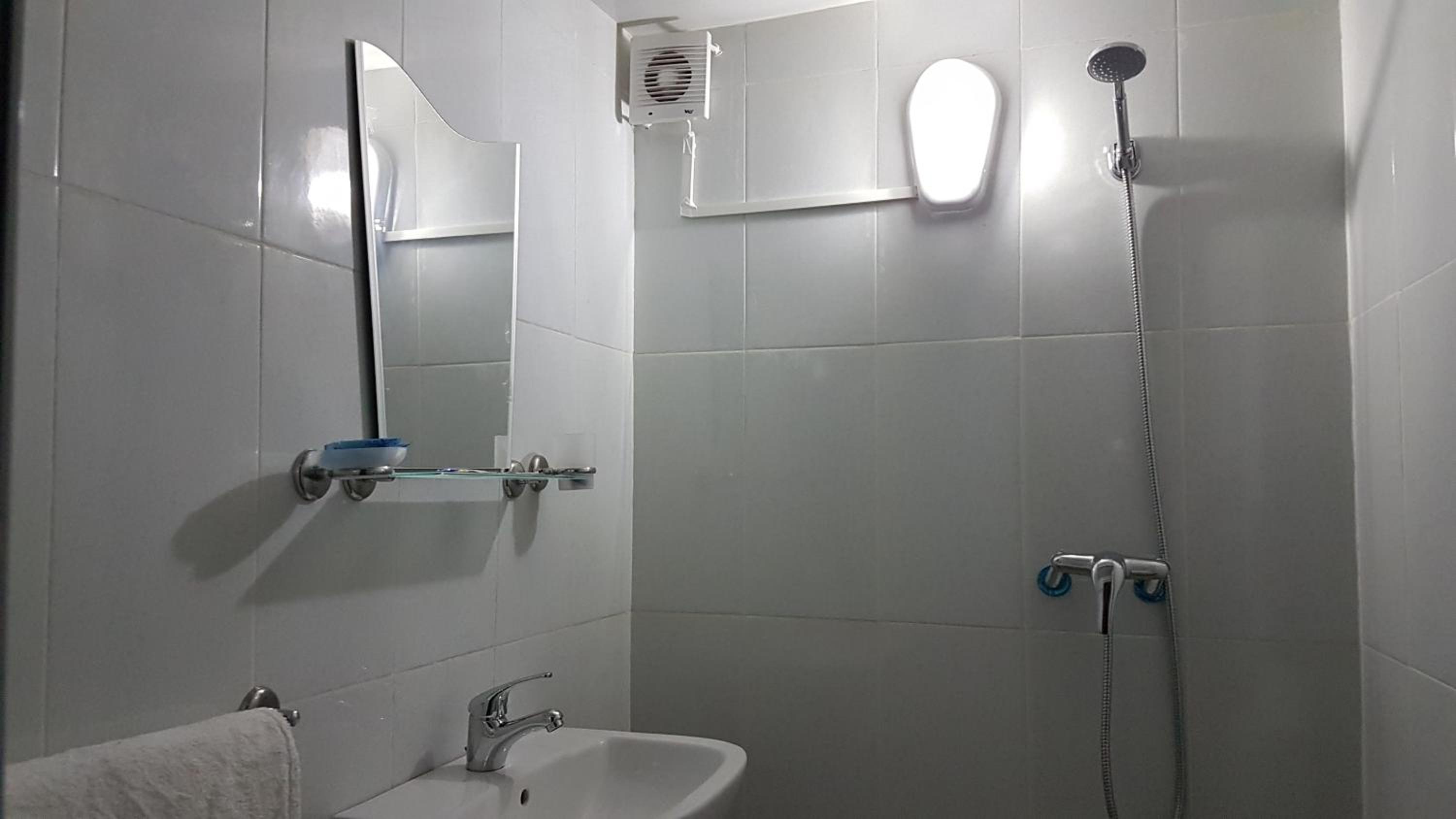 Double or Twin Room with City View photo 3