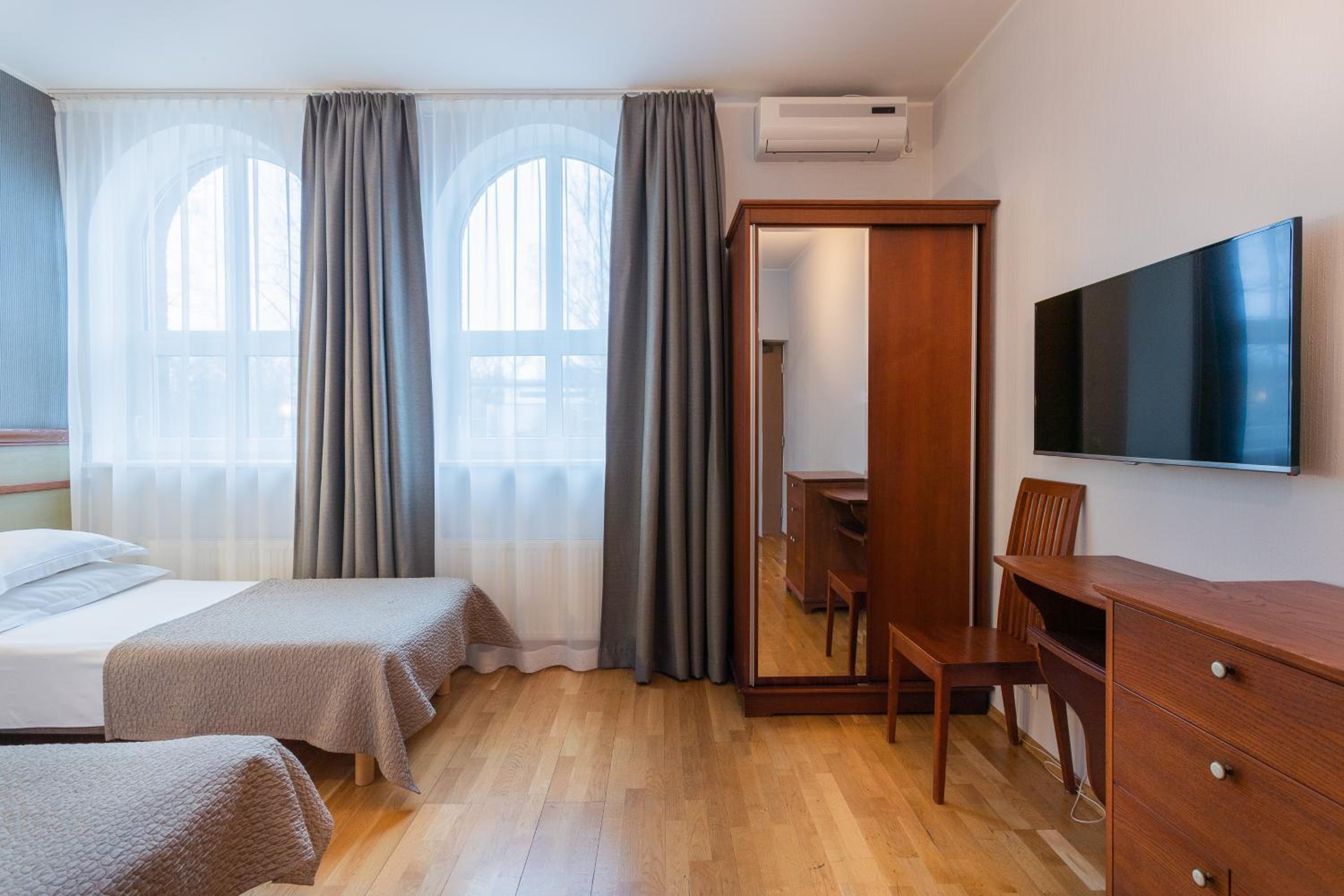 Double or Twin Room photo 3
