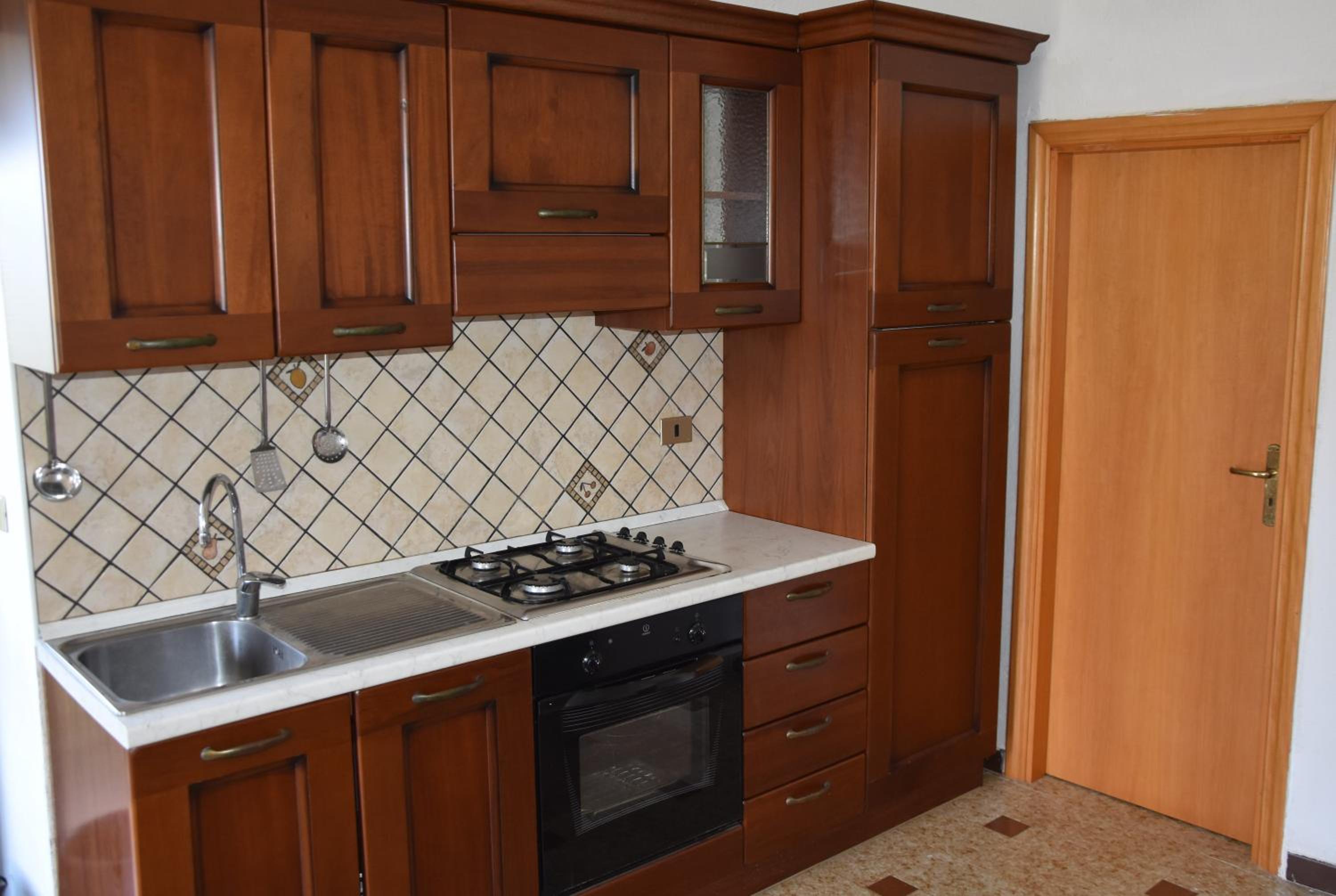 Two-Bedroom House - Separate Building photo 3