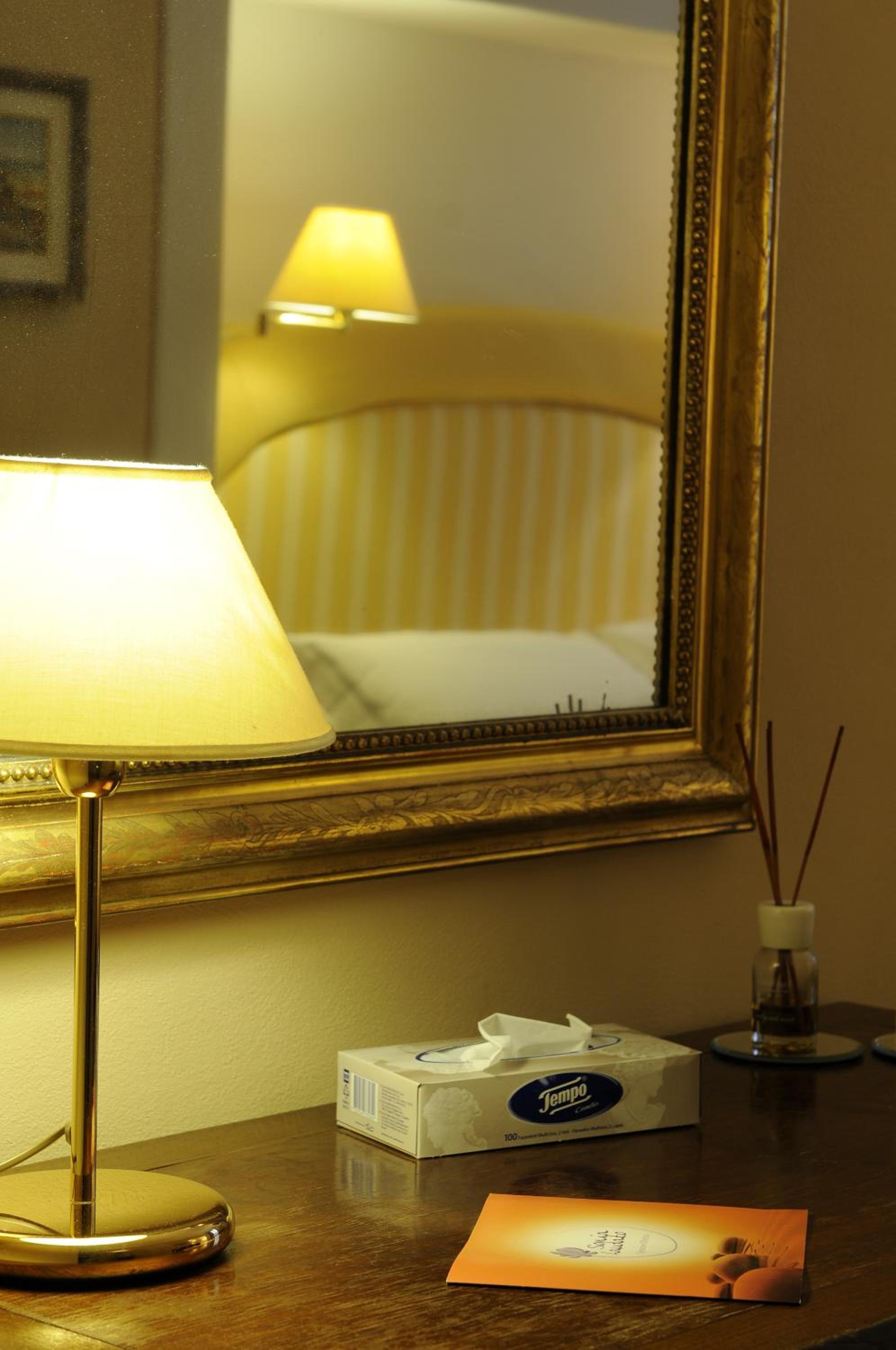 Standard Double Room - Photo 3