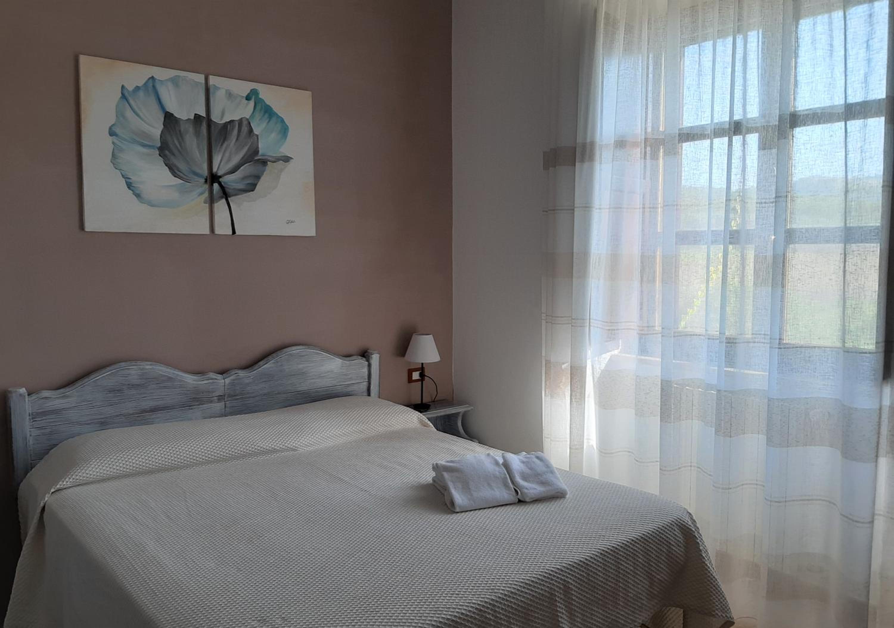 Basic Triple Room photo 1