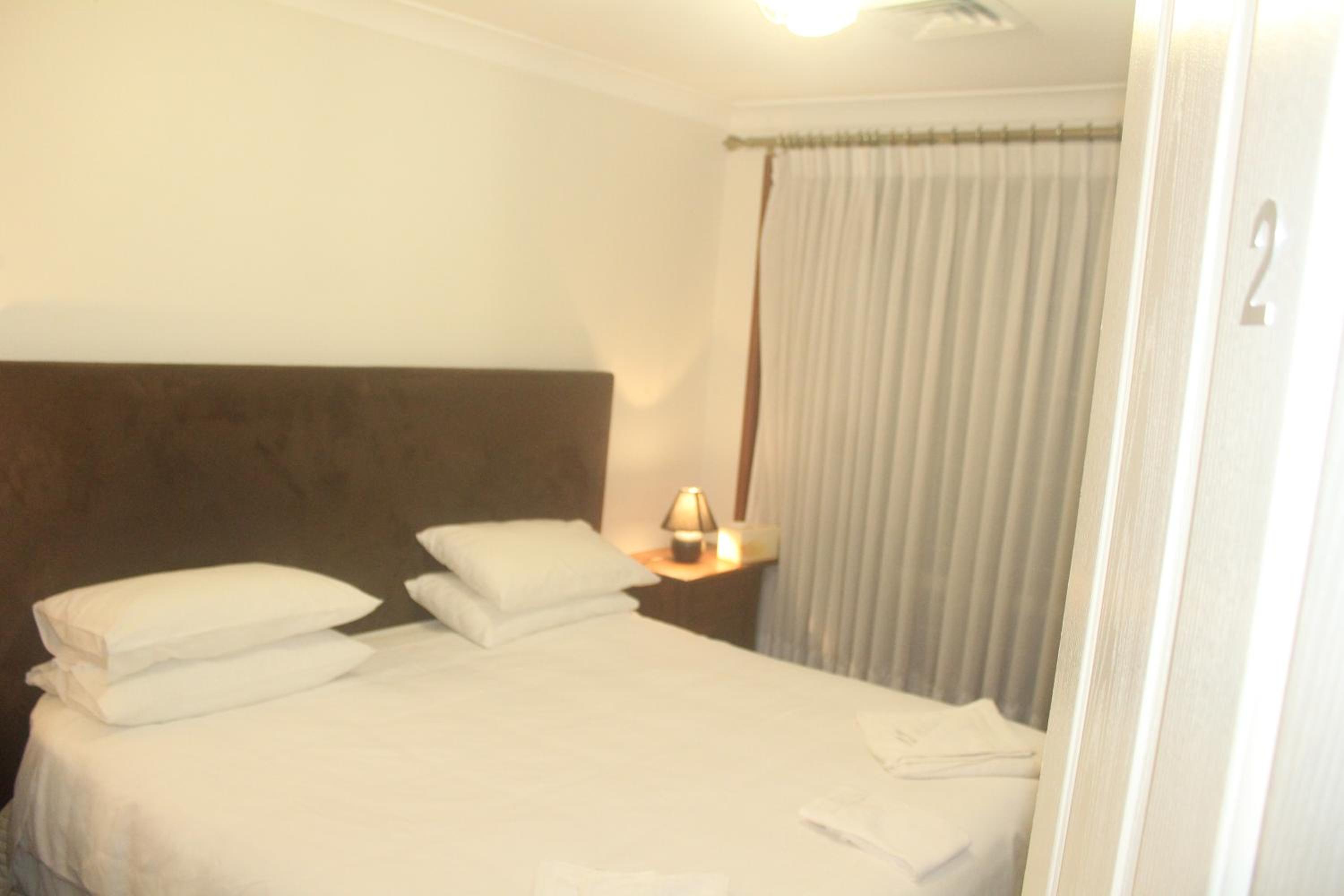 Double Room with Private Bathroom photo 2