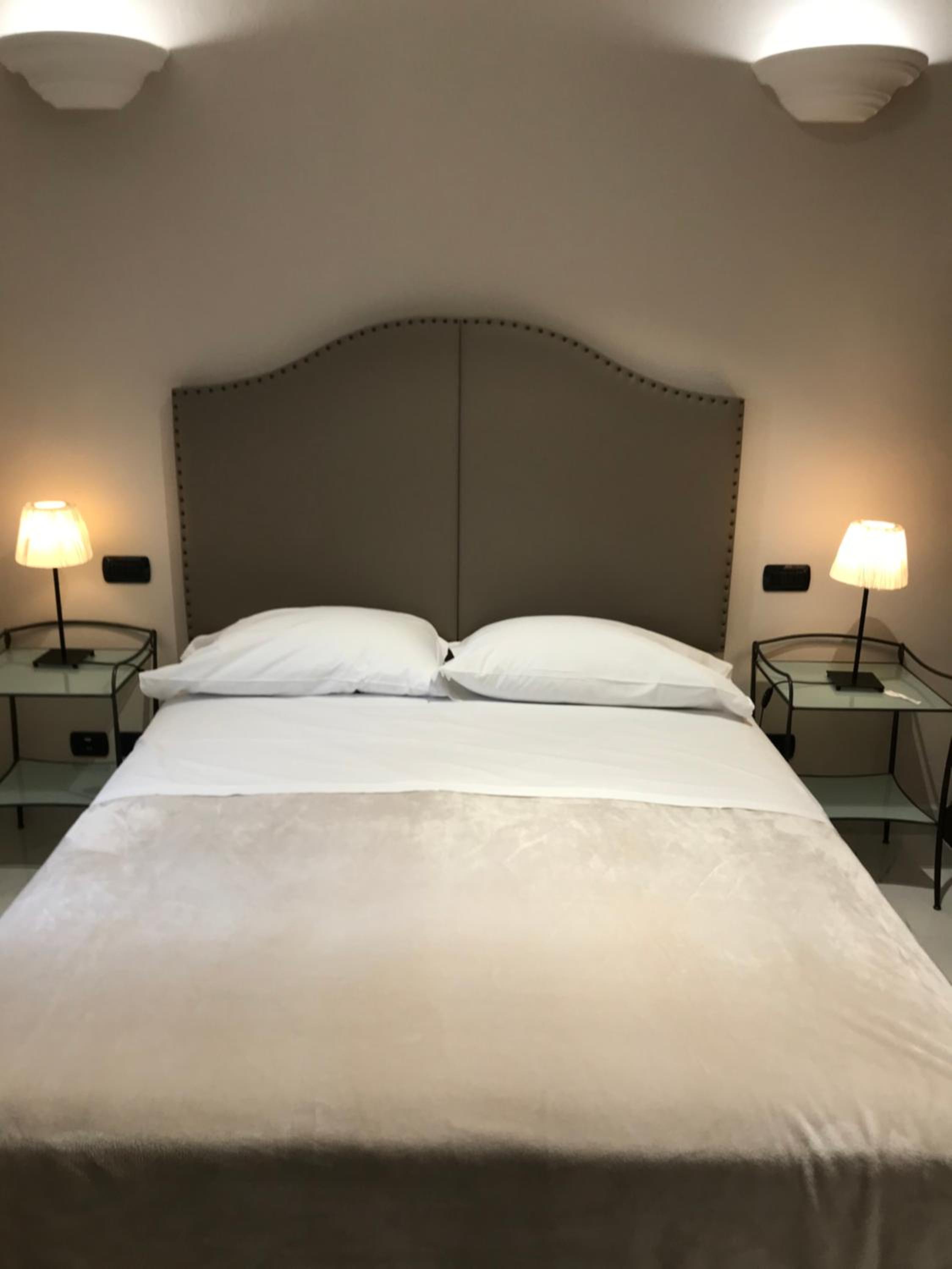 Budget Double Room photo 3