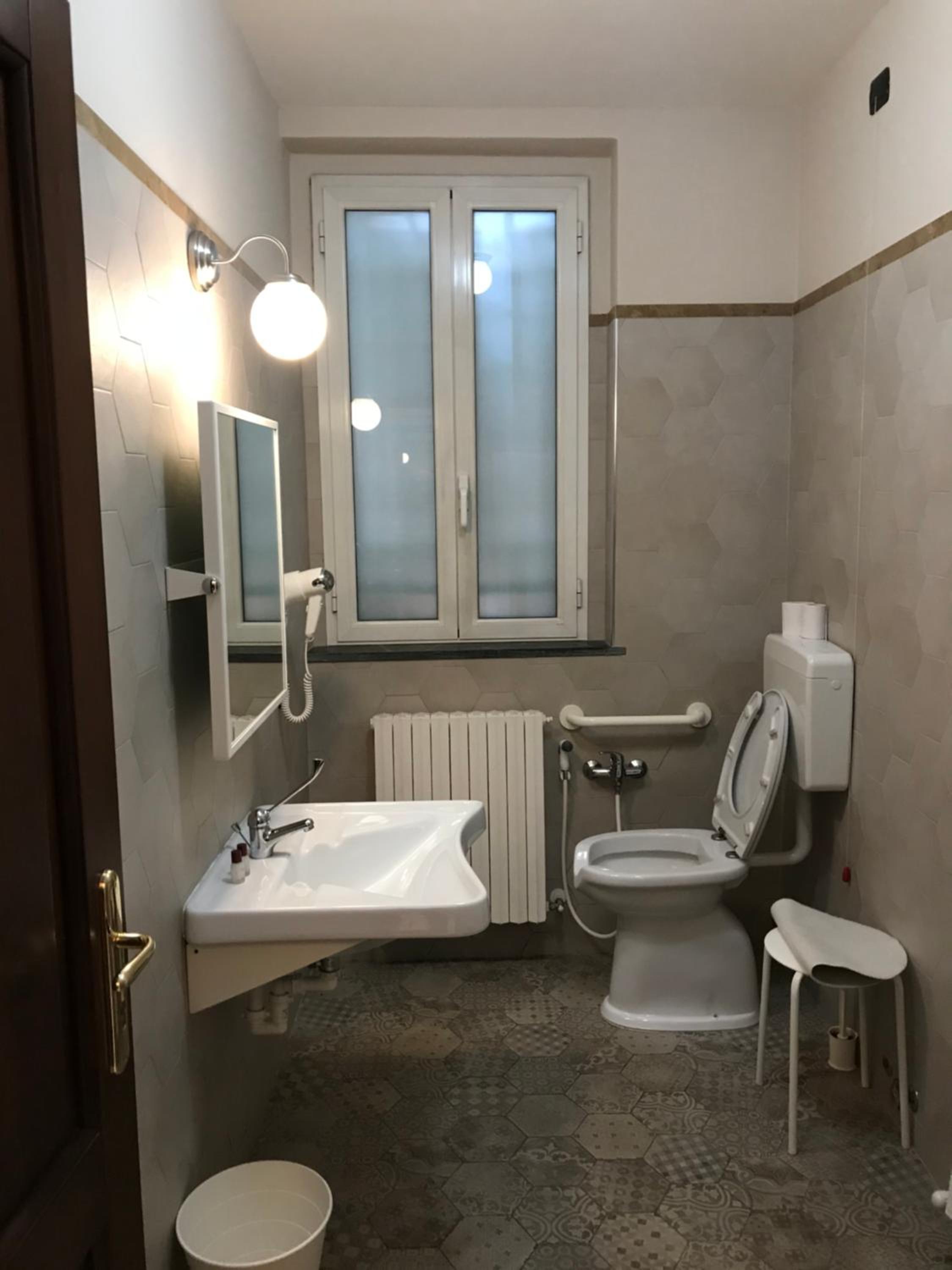 Double or Twin Room - Disability Access photo 3