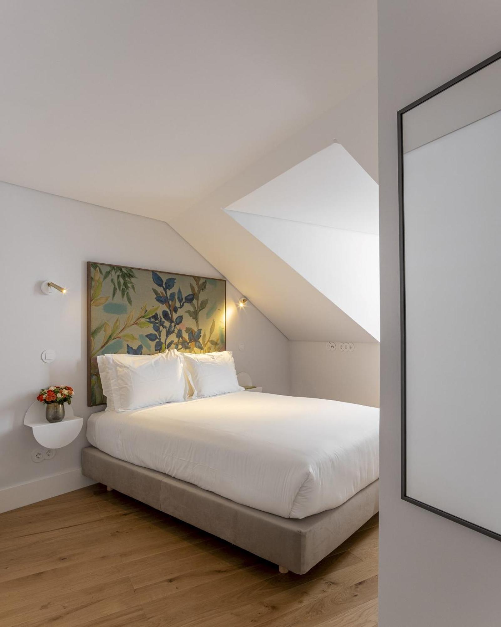 Superior One-Bedroom Apartment - Photo 1