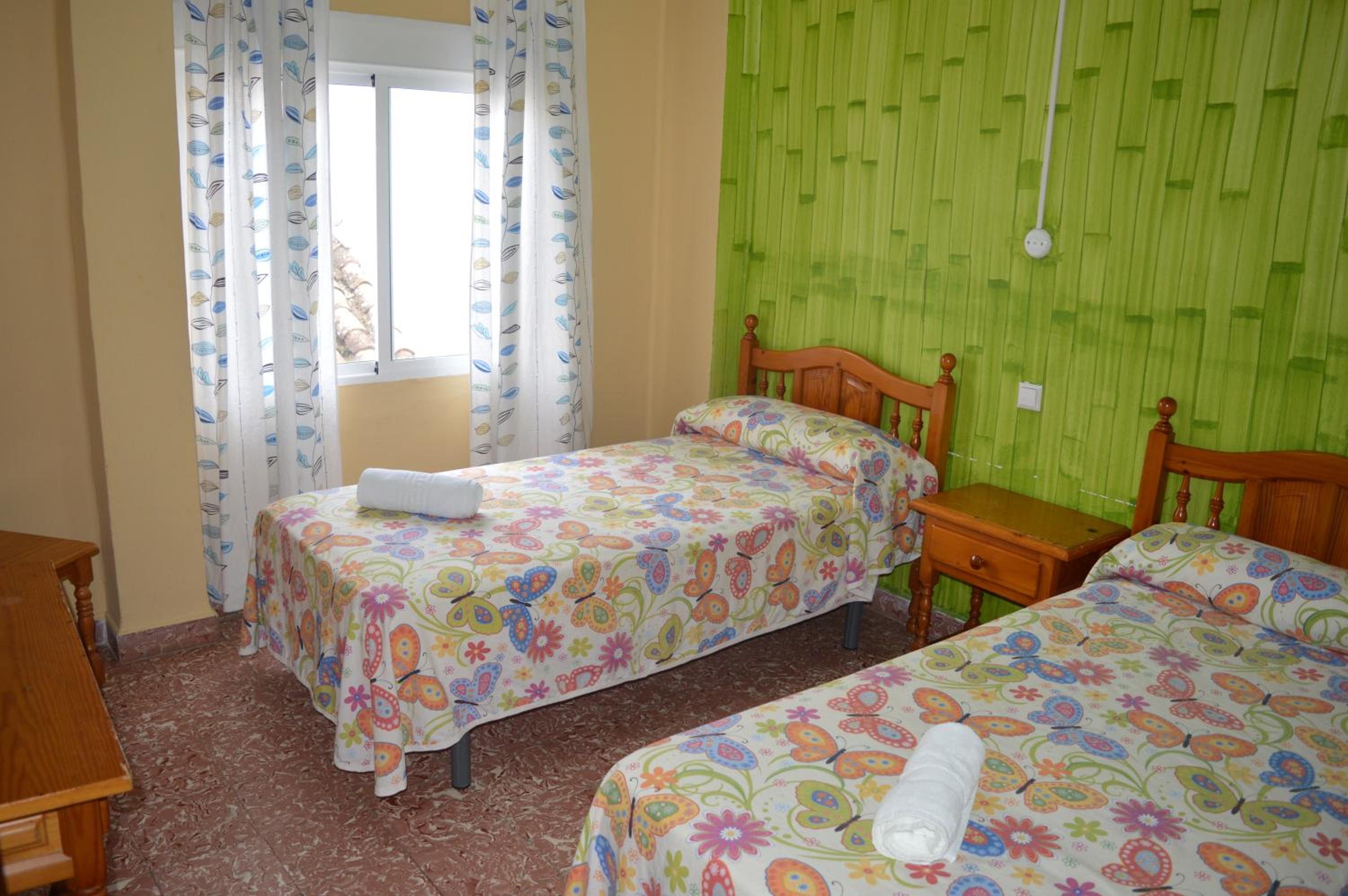 Double or Twin Room with Shared Bathroom photo 3