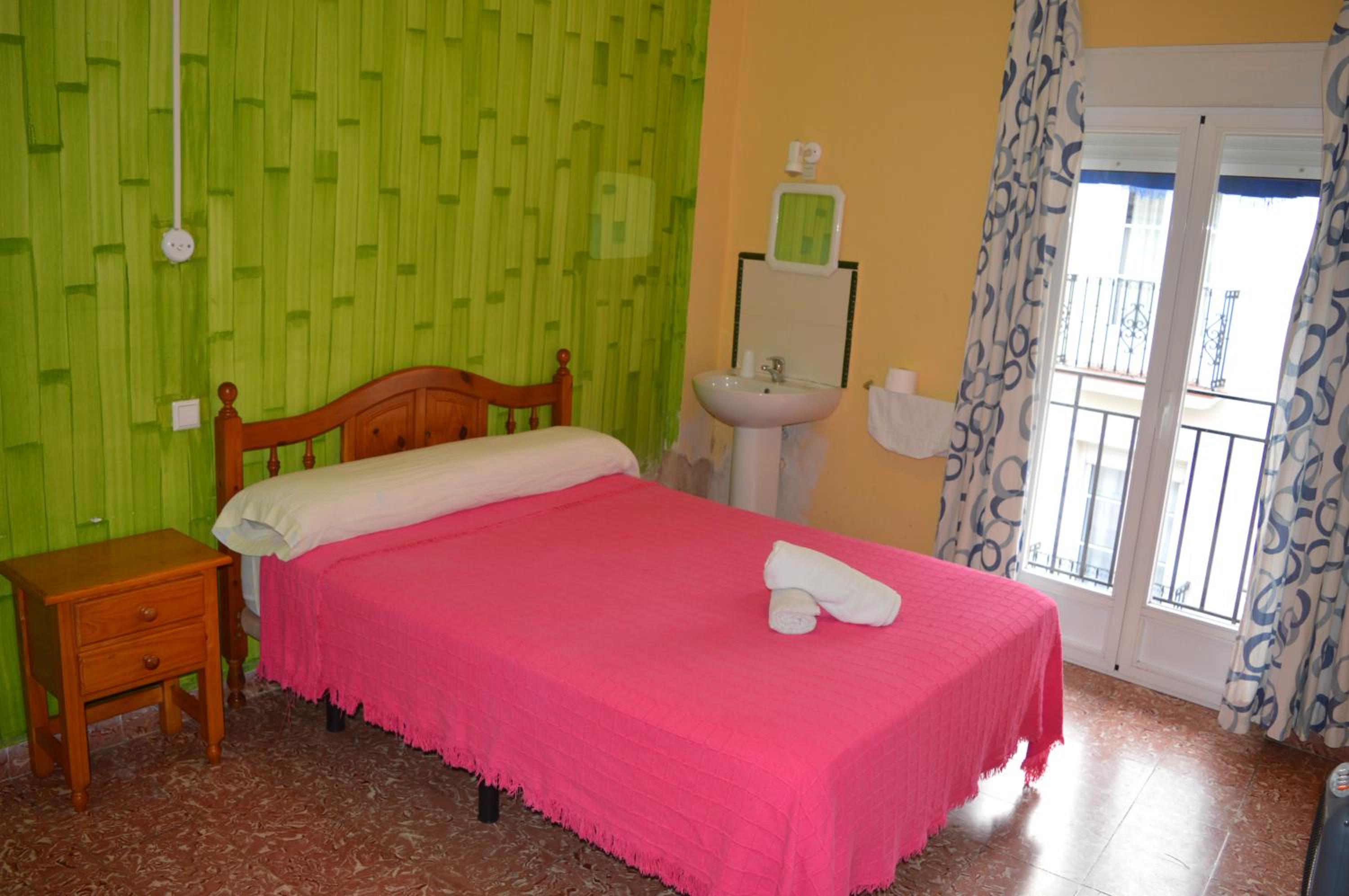 Double or Twin Room with Shared Bathroom photo 2
