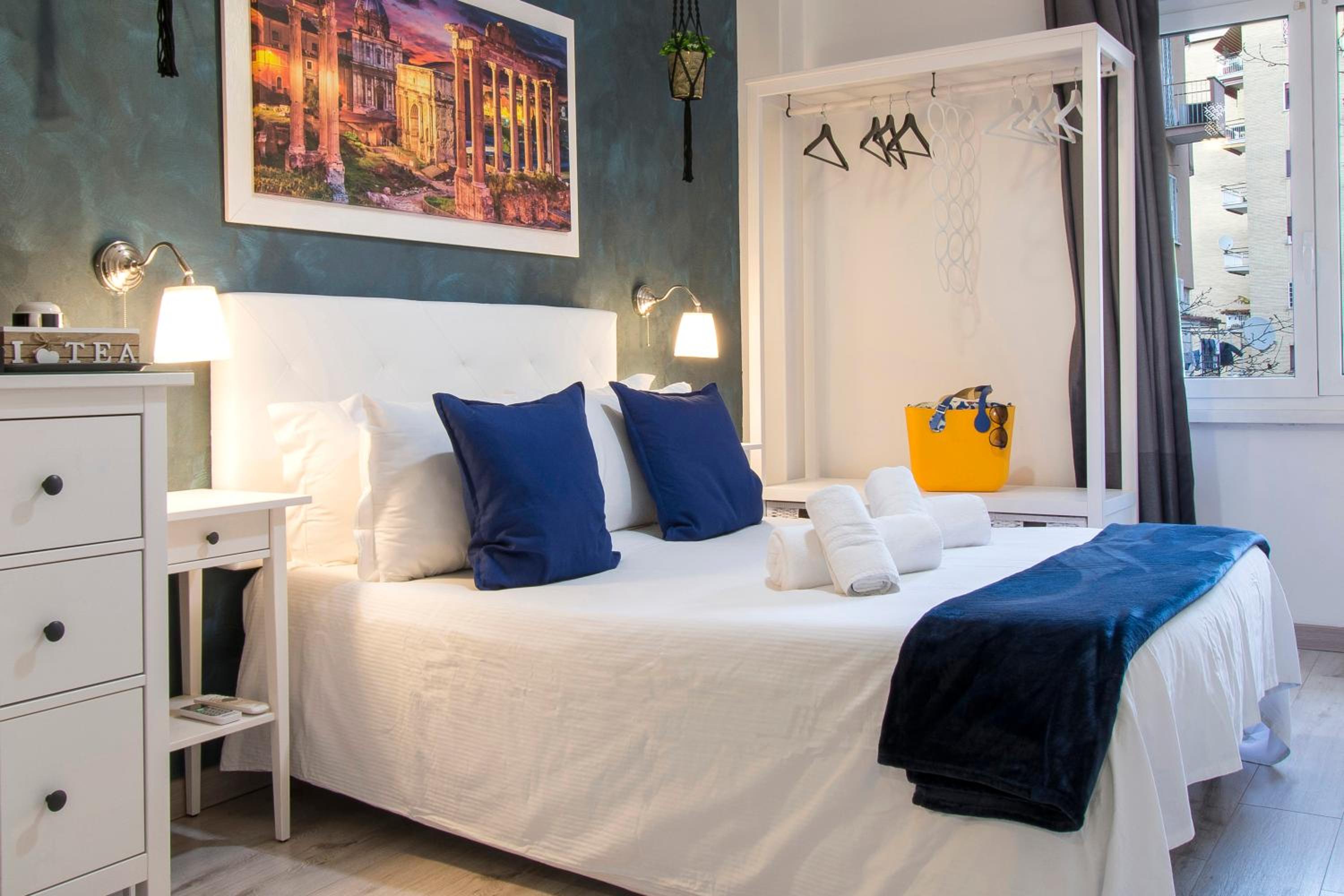 Deluxe Double Room with Shower photo 2