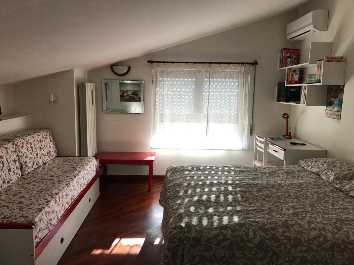 Double Room with Extra Bed photo 3