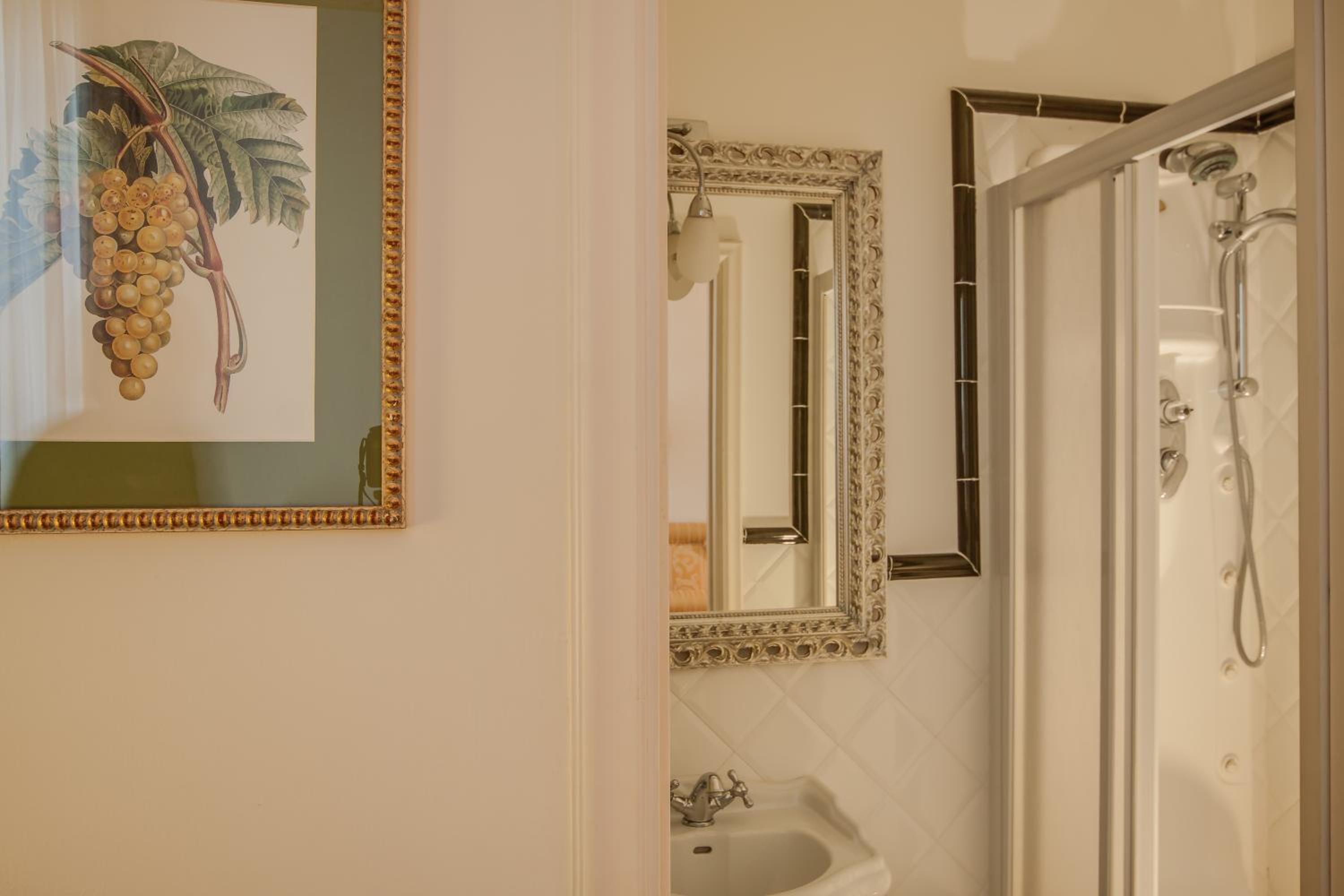 Double or Twin Room photo 2