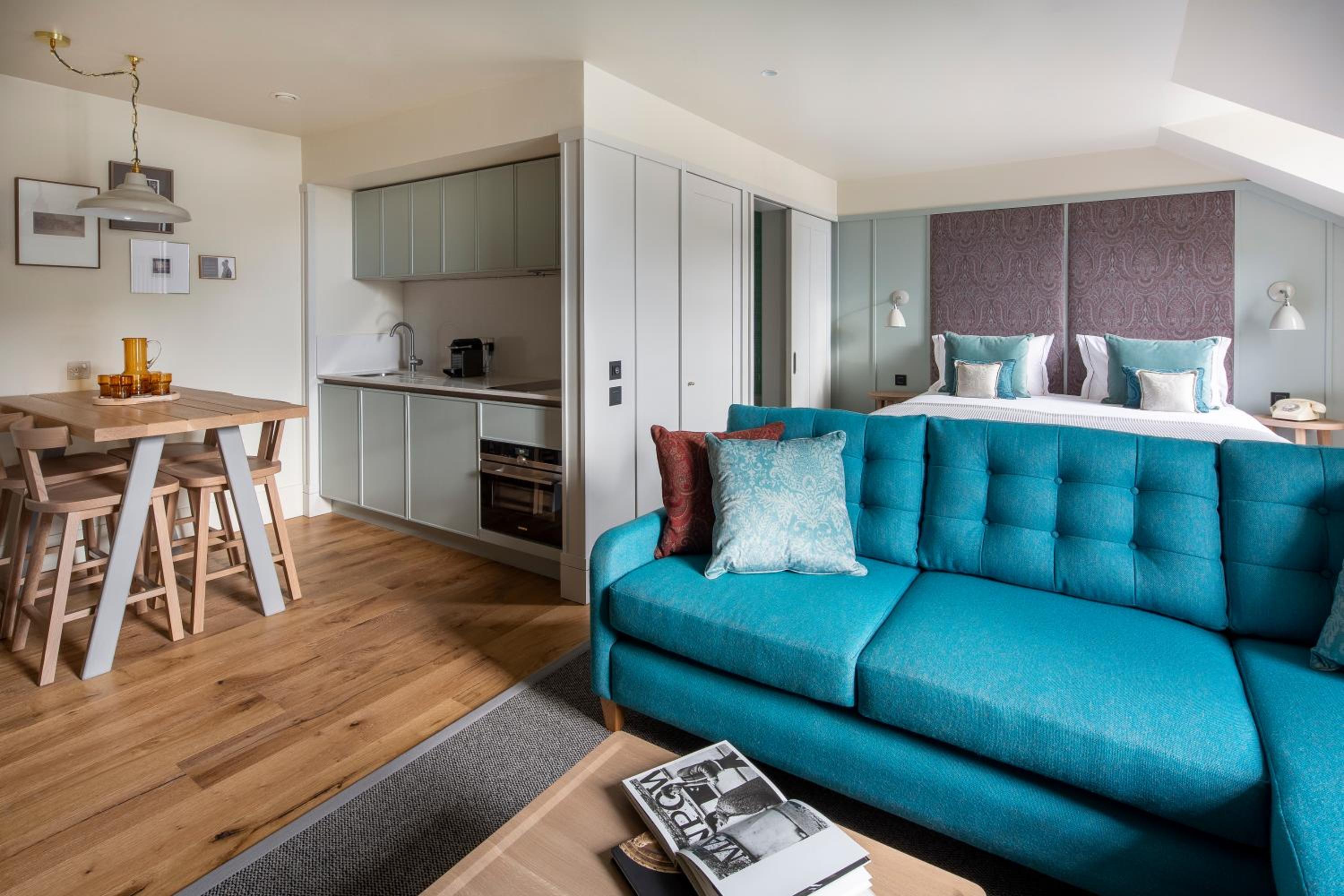 Deluxe Open Plan Apartment