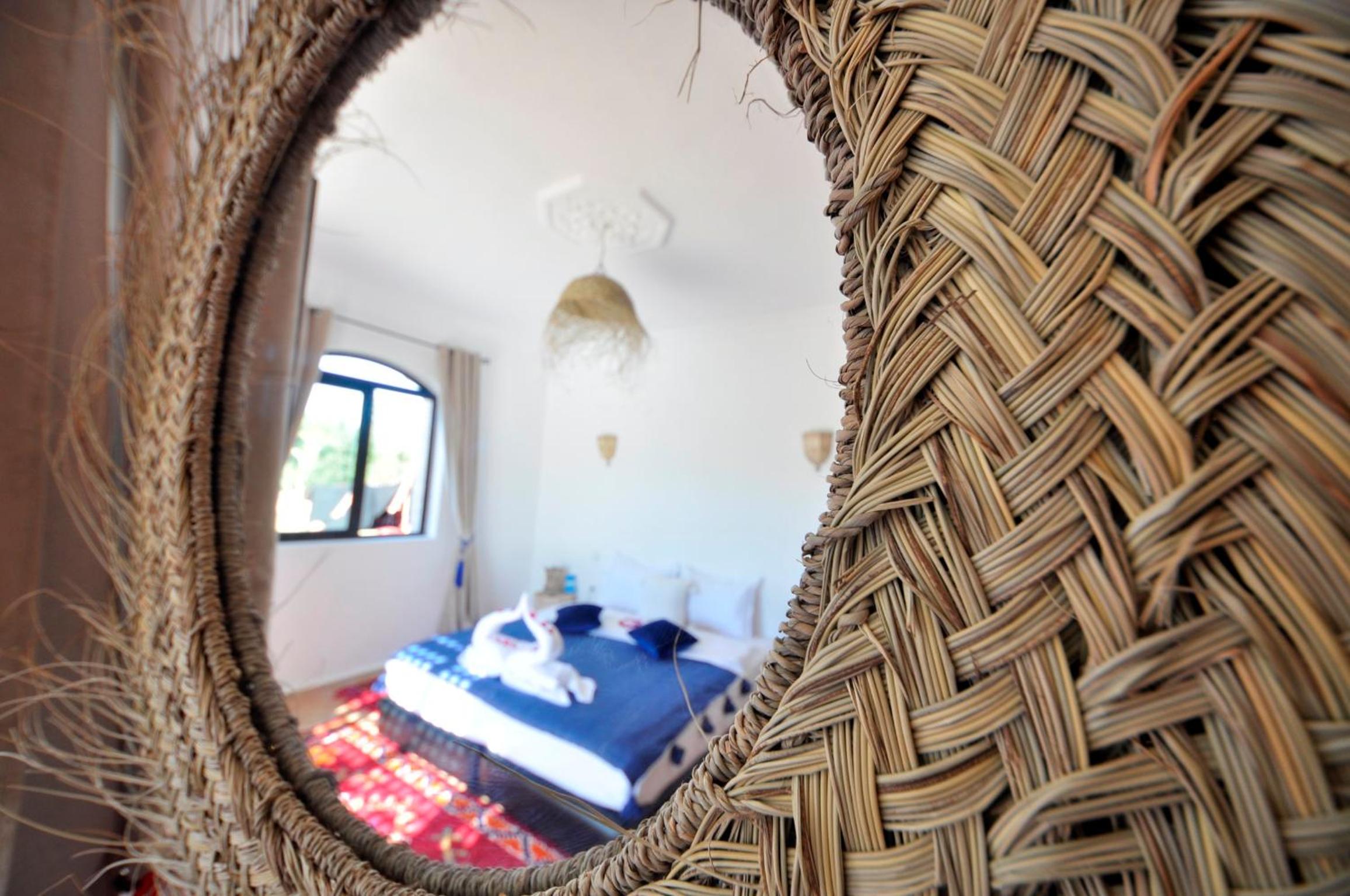 Villa - Photo 1