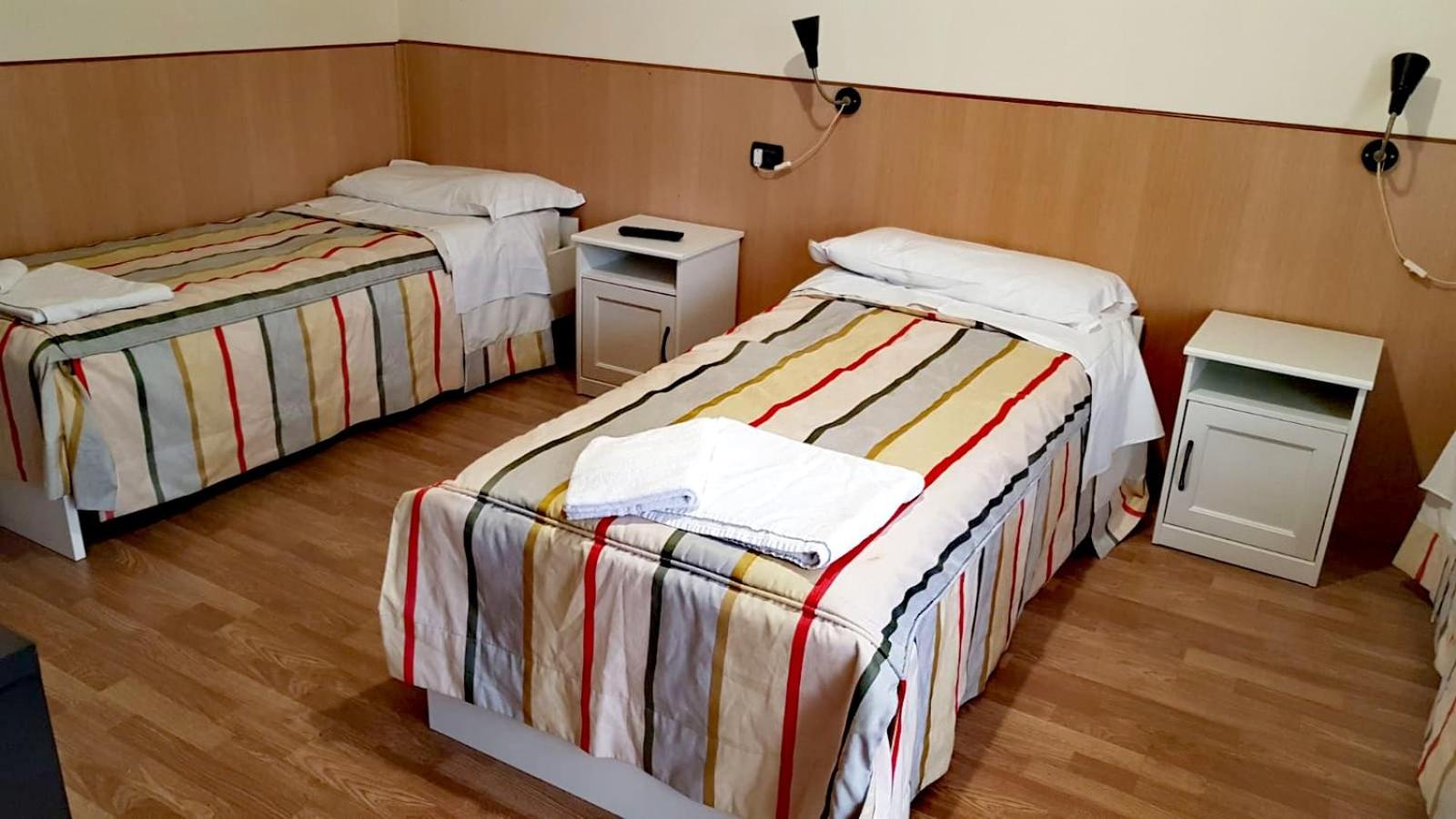 Triple Room with Private Bathroom - Photo 7