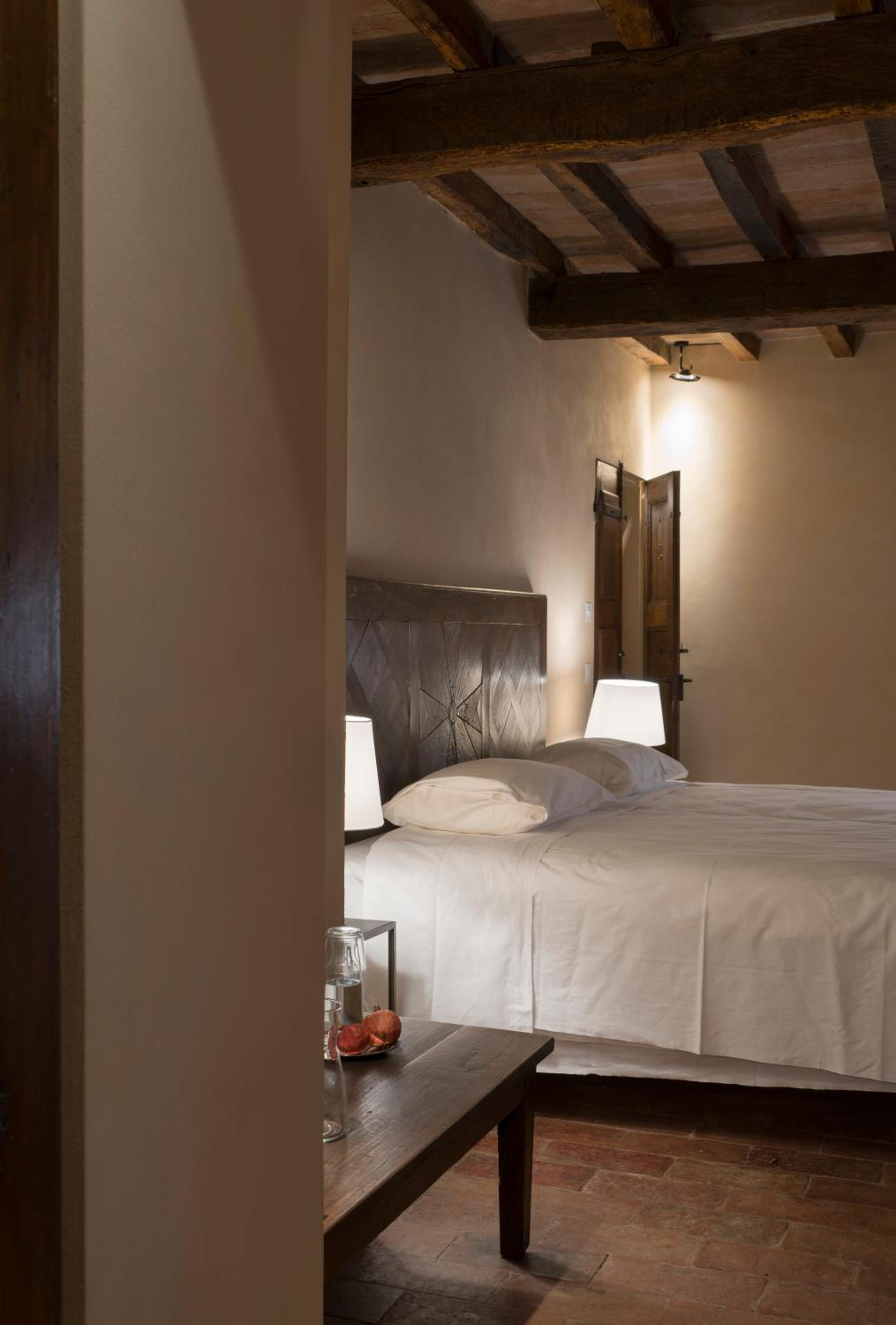 Deluxe King Room photo 3